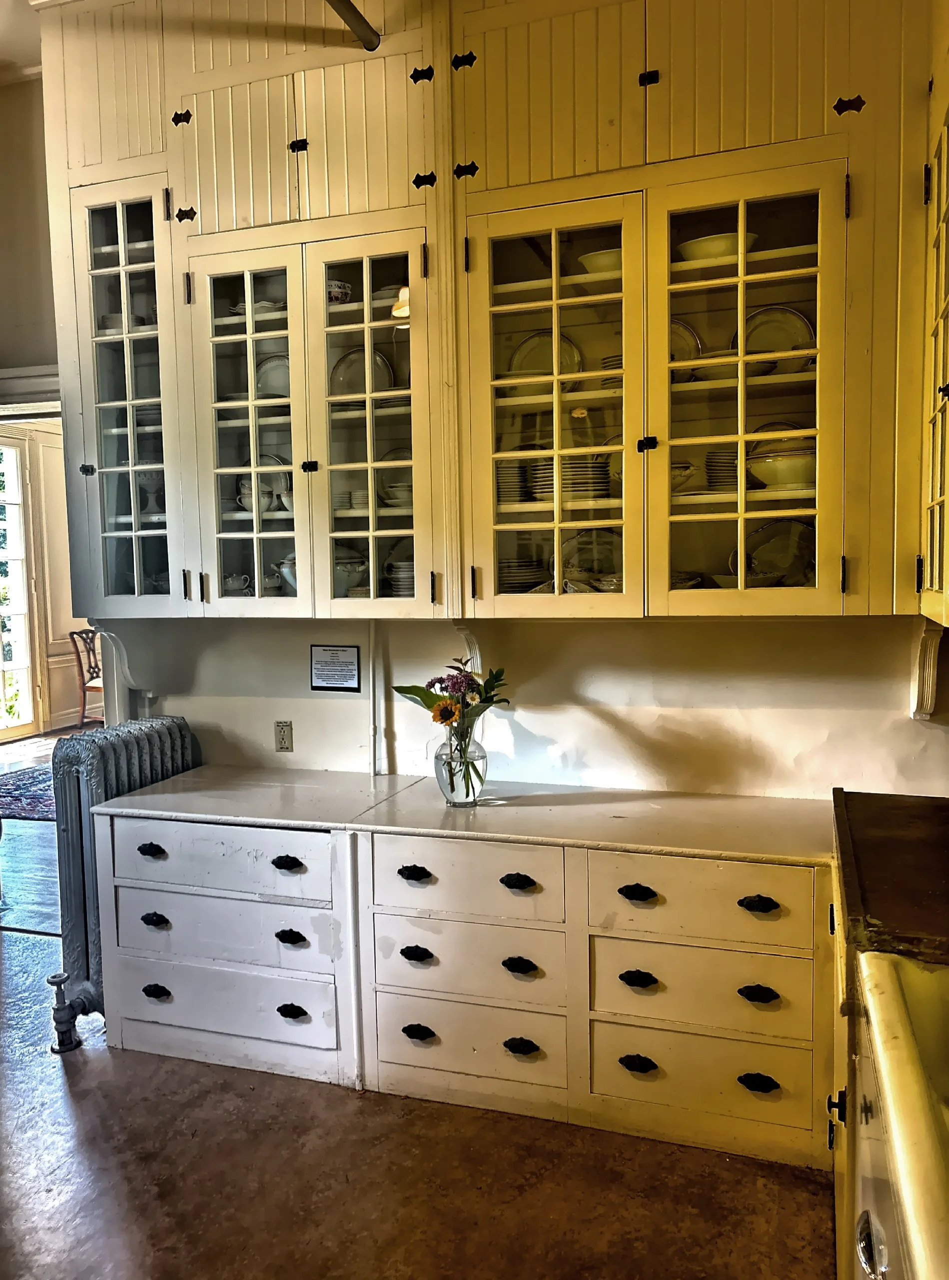  The butler’s pantry 