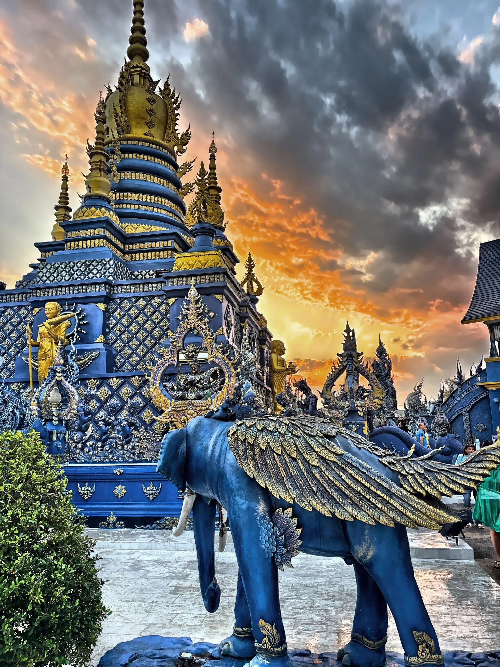 Wat Rong Suea Ten.JPG