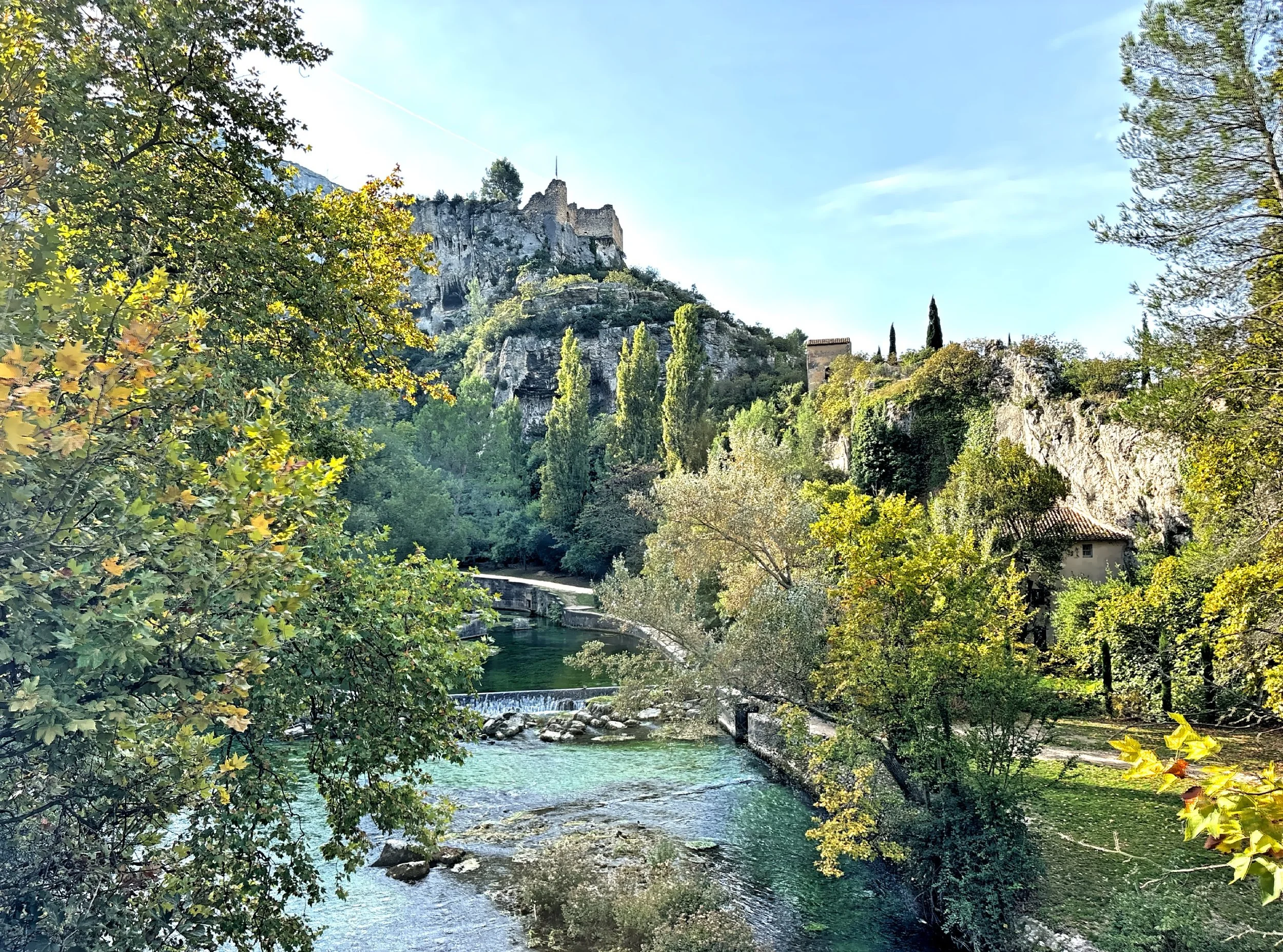 Fountaine-de-Vaucluse.JPG
