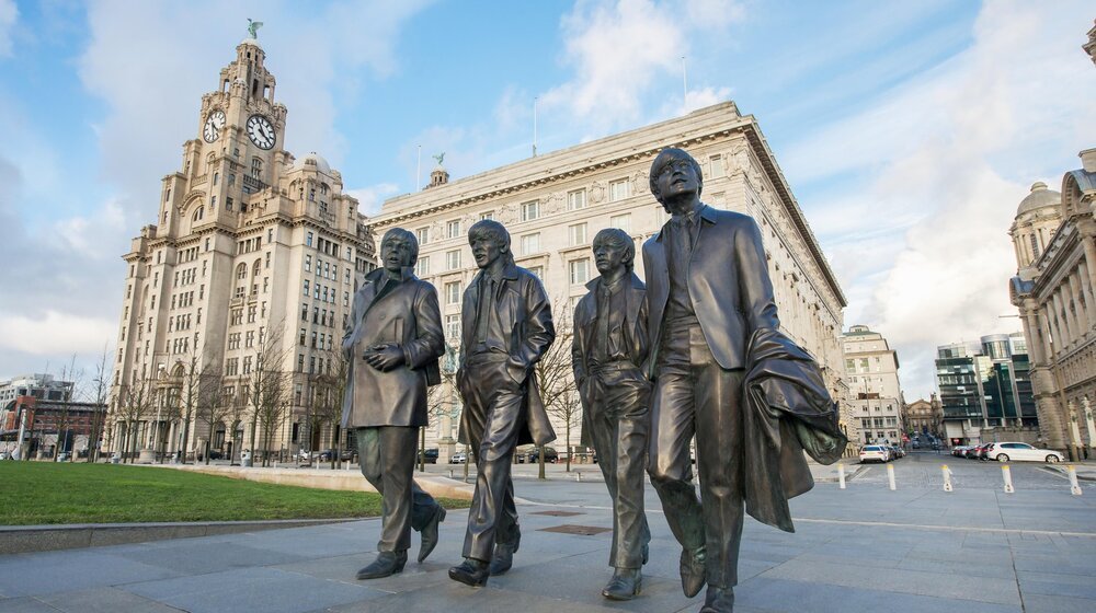 Beatles+statues.jpg