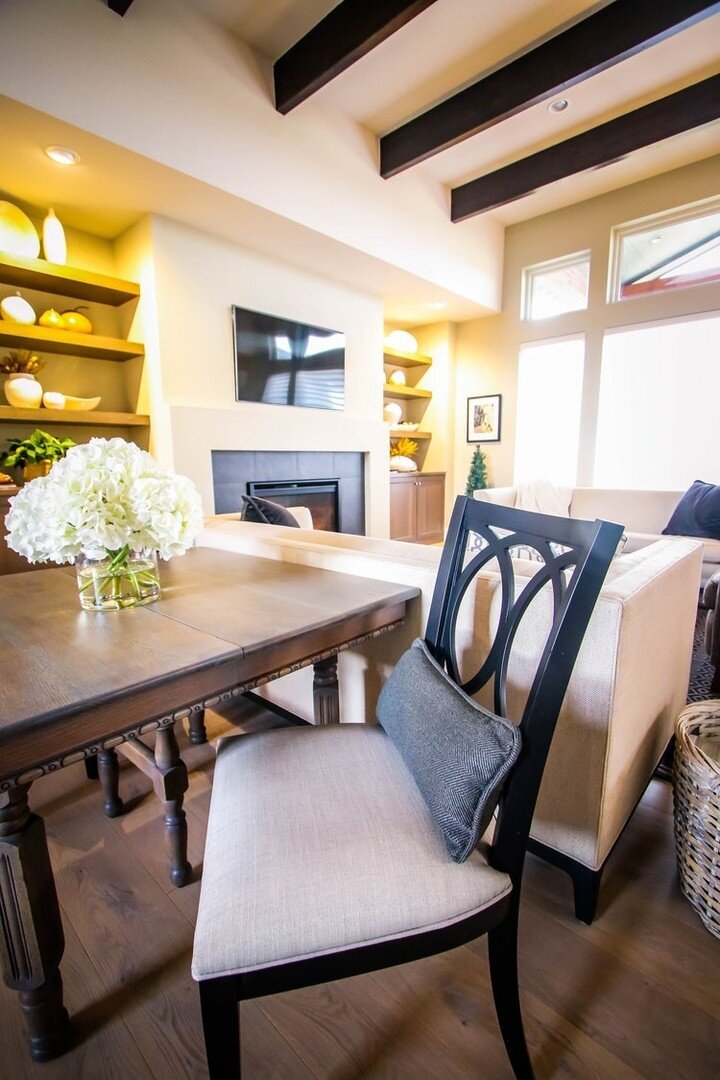 I love mixing older pieces with new furniture! It creates a timeless feel while at the same time utilizing what you already own to incorporate the fresh new look you're wanting. 

Design: @design.by.stanna
Photography: StephanieMathenaPhoto

#ethanal