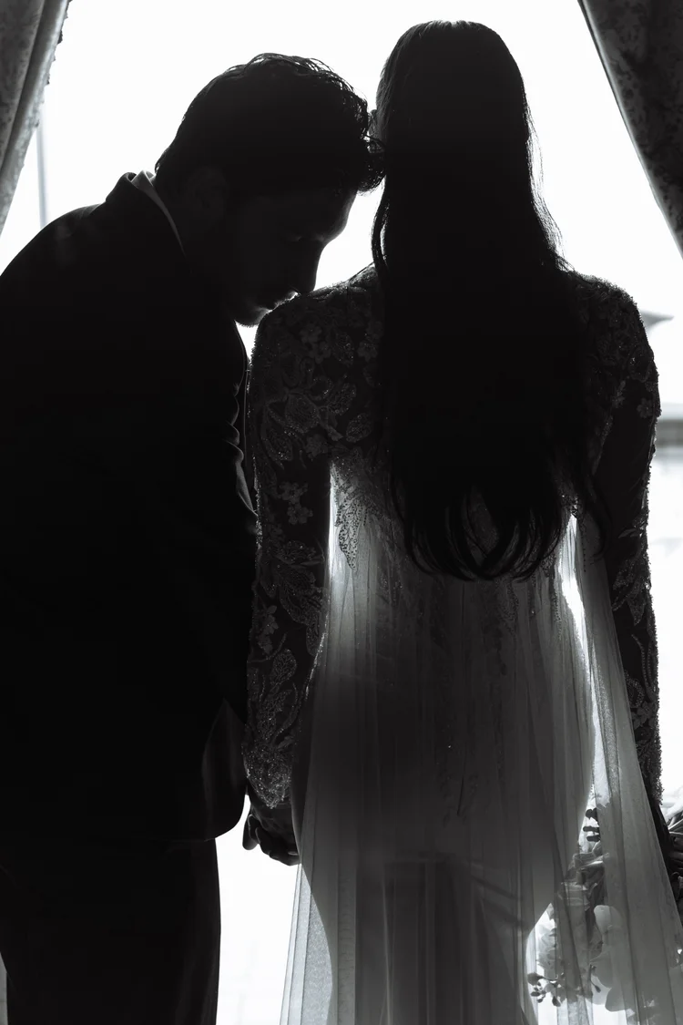 Anna Mustyats couple portrait