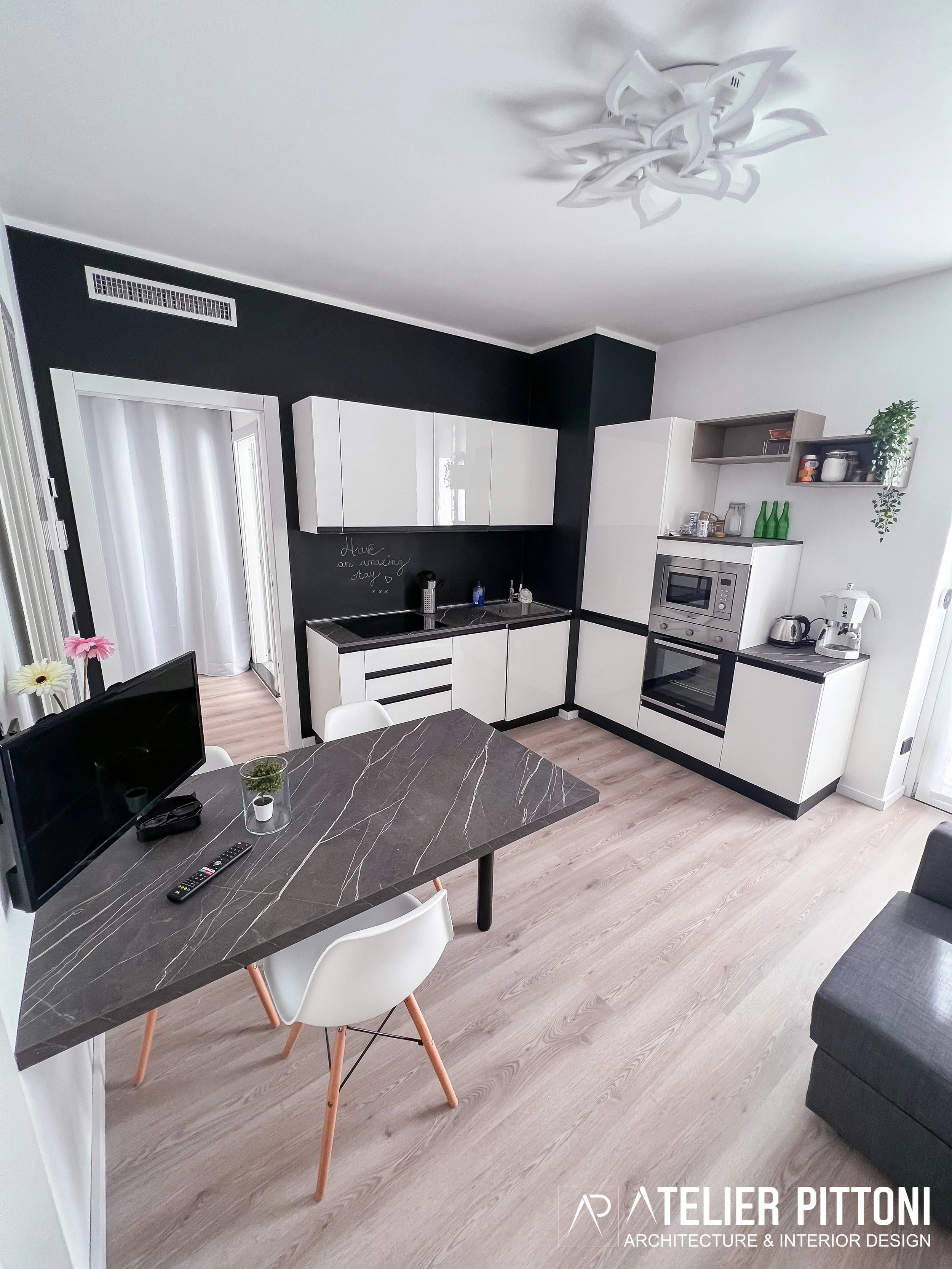 SUITE2.jpg