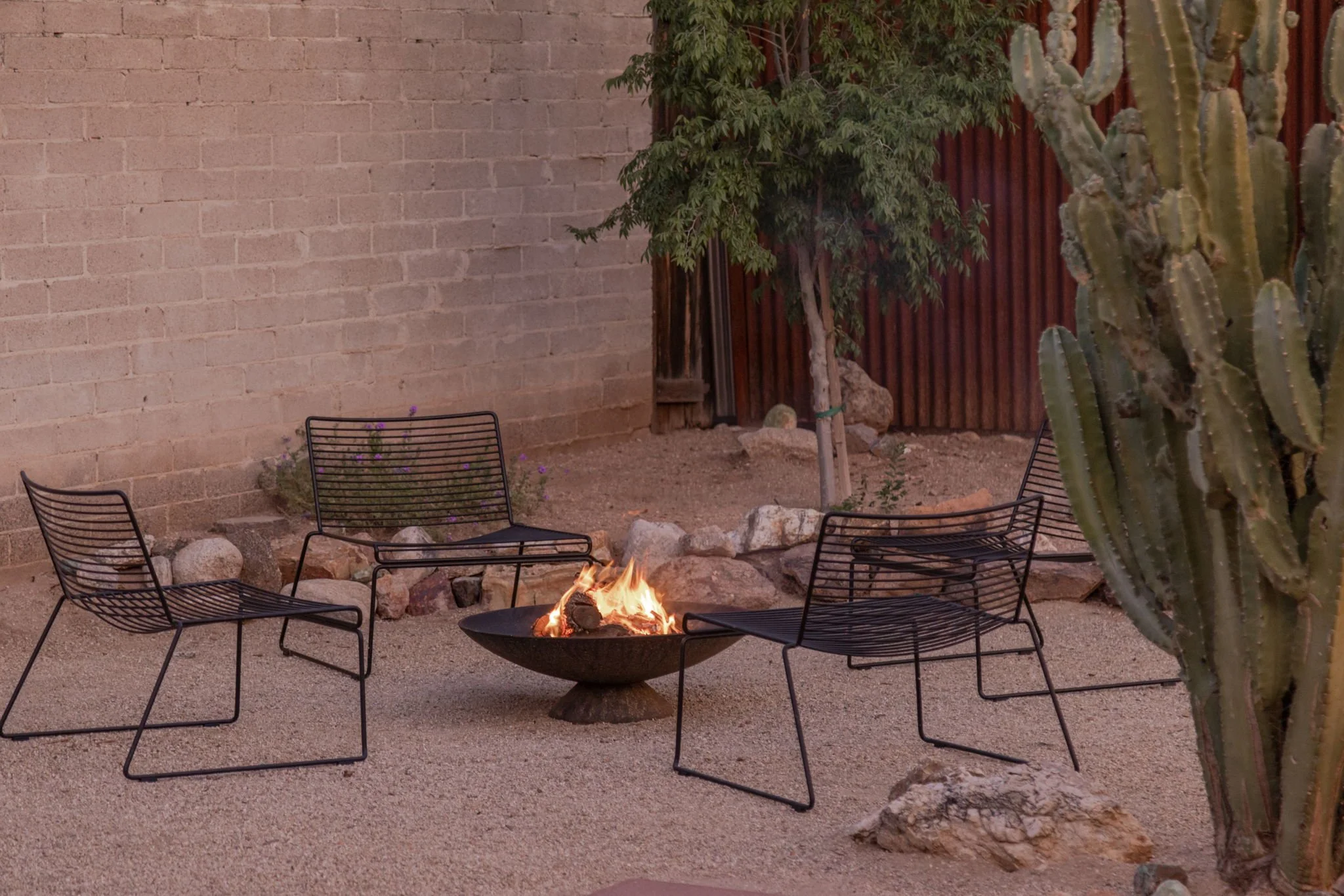 2340 E HAWTHORNE ST TUCSON AZ 85719 - FEATURED STAGING