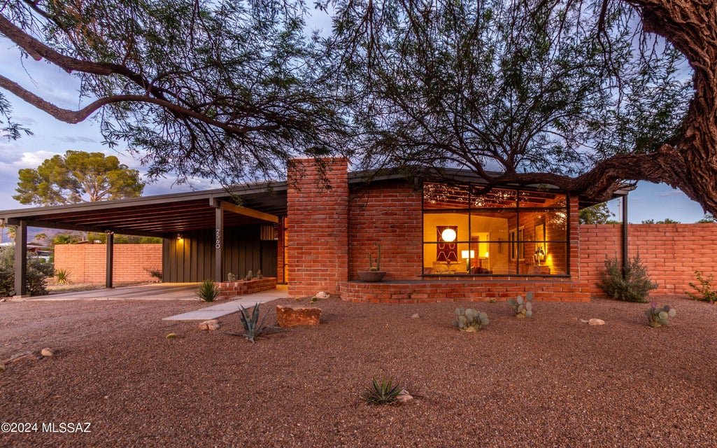 2560 N INDIAN RIDGE DR TUCSON AZ 85715