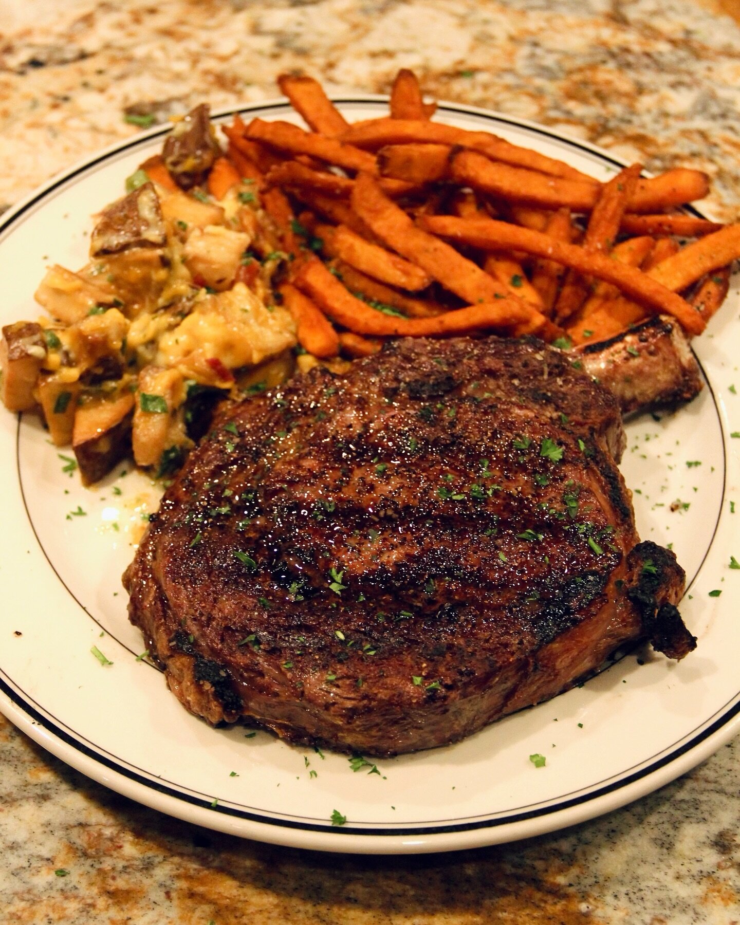 If the phrase &ldquo;meat and potatoes&rdquo; doesn&rsquo;t get you excited&hellip; you haven&rsquo;t met our potatoes 🤣
(Or our 22oz bone-in ribeye 🤤)