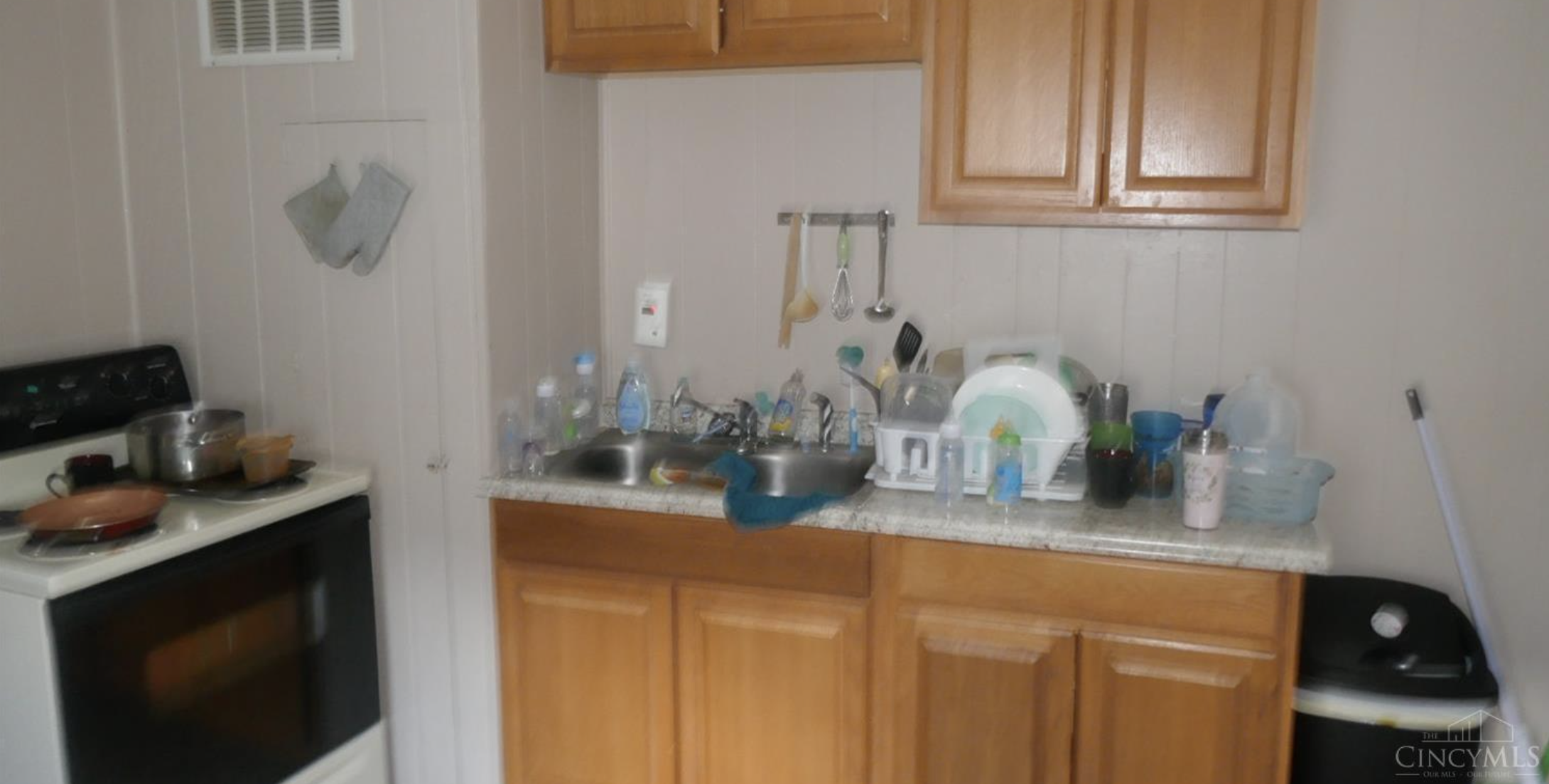 Before home rehab kitchen