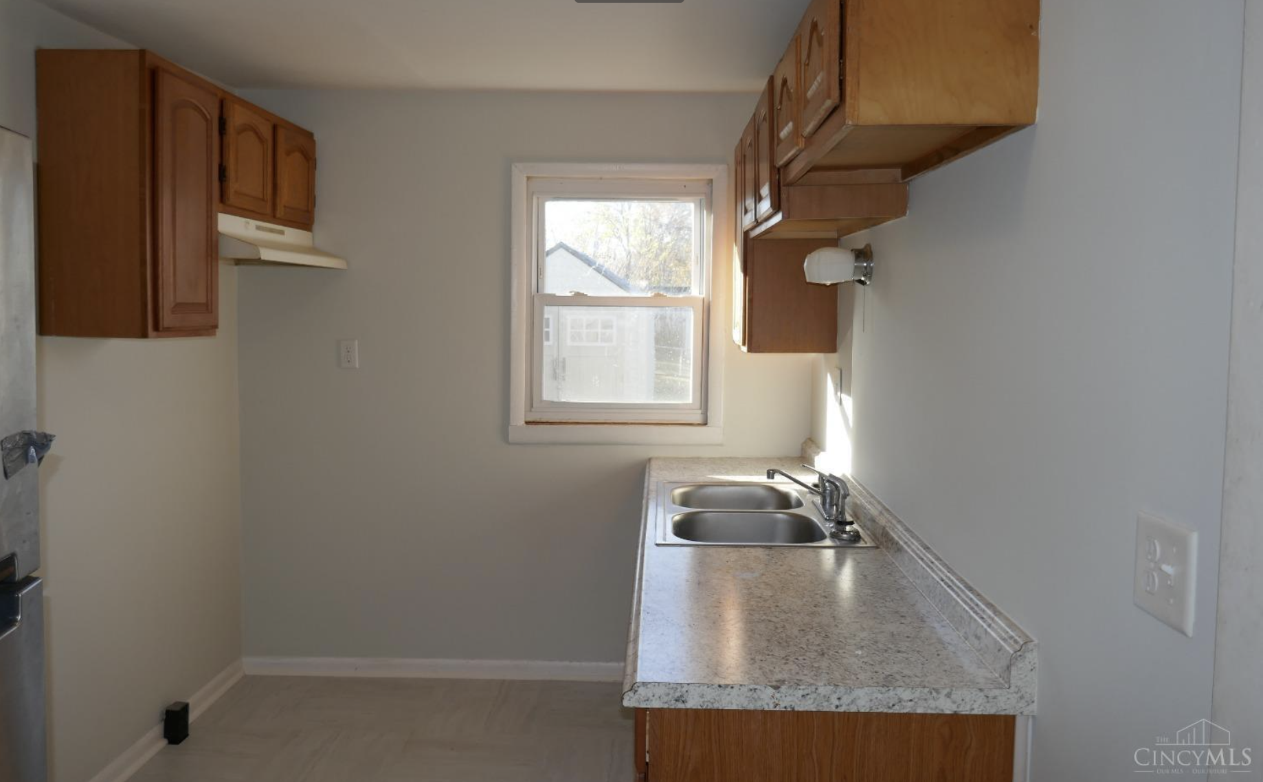 Before renovation kitchen sink