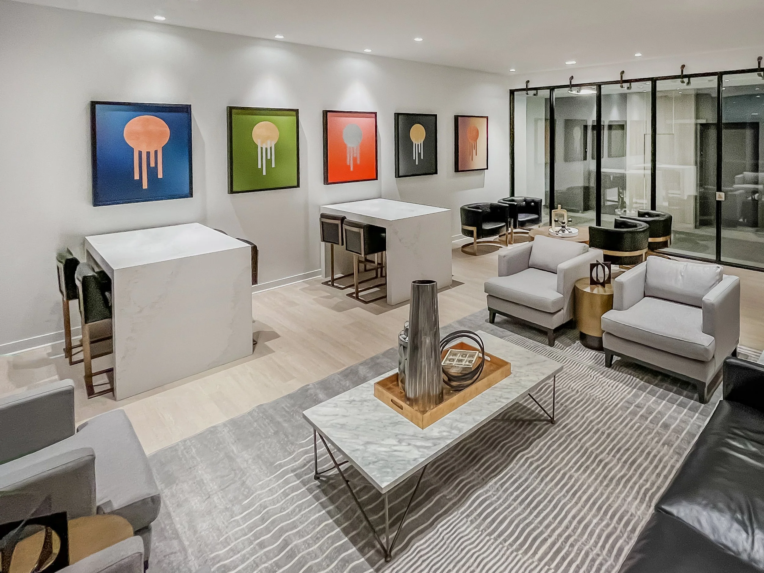 Coworking space with free Wi-Fi for those who need a coworking space or work from home