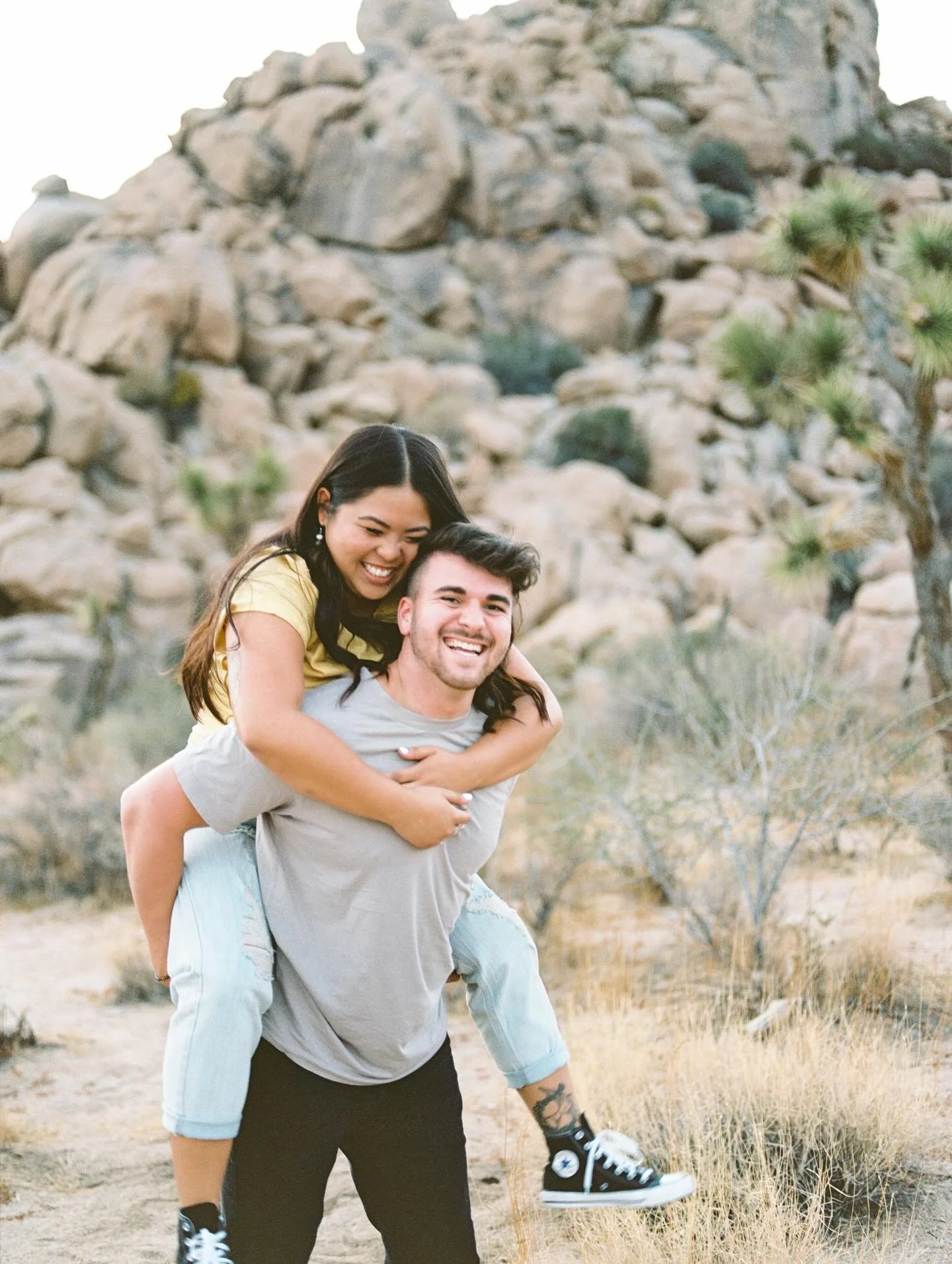 Go back with me to Joshua Tree with @joe_loh_ault and @lyradotcom for their engagement 🙂 

I will never forget the delicious garlic fried rice you guys made me in you cute apartment, the car ride from San Diego to JT, staying at the park til sunset 