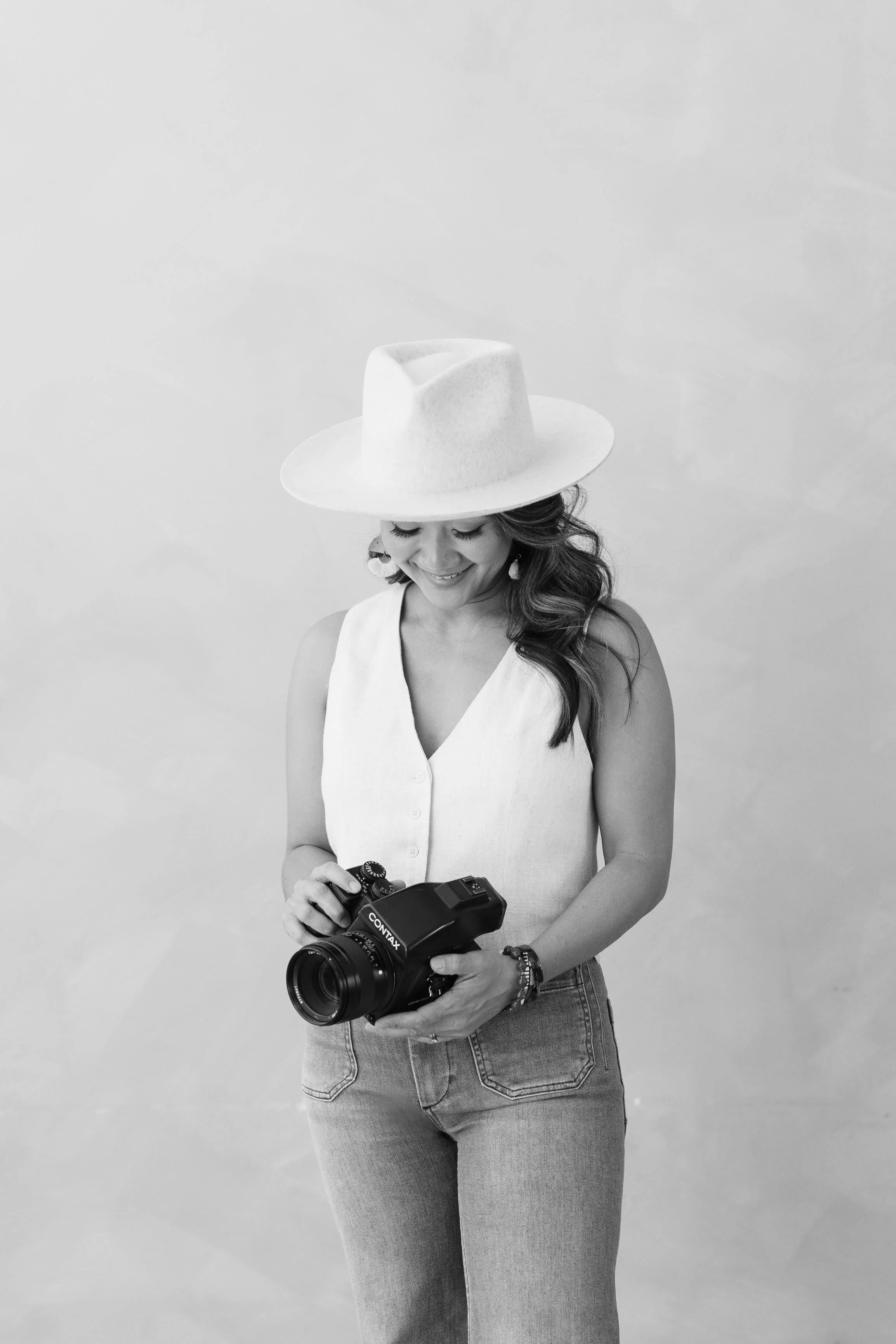 Luxury wedding photographer in Fort Worth Texas, Moch Snyder