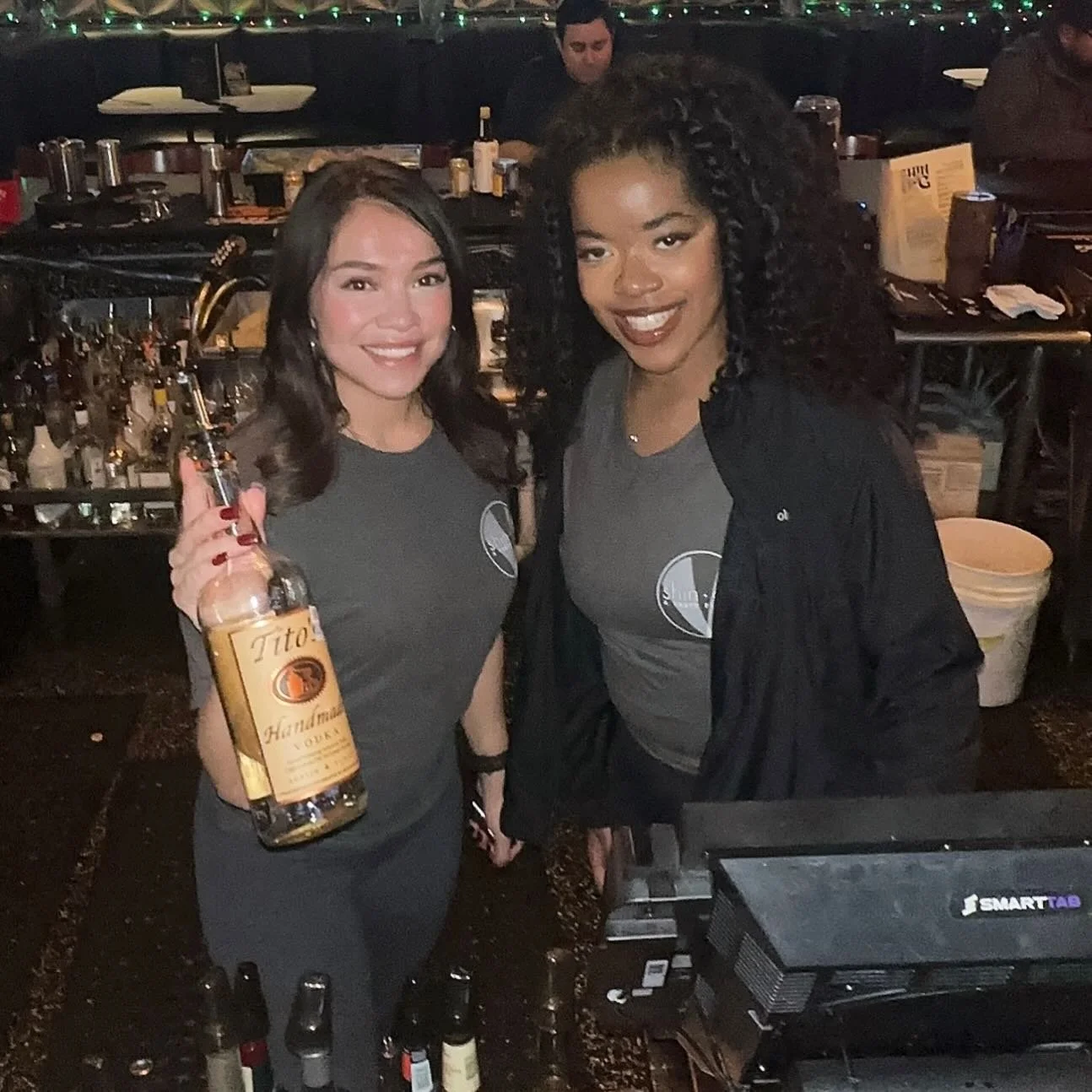 Monday Night Duo with Shania &amp; Liya Tonight!
See y&rsquo;all at the Dig 😎 #Shindig