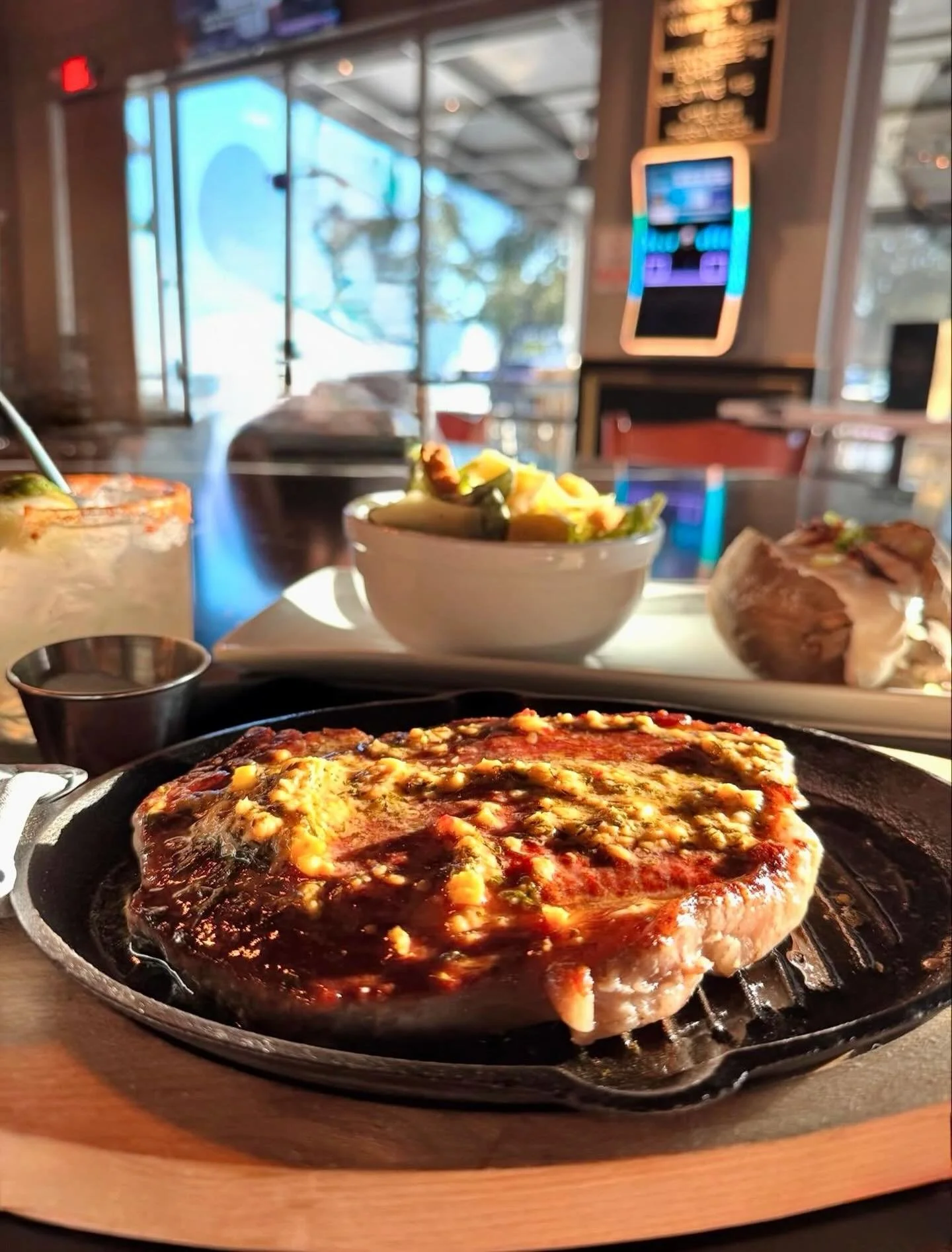 🥩🔥 It&rsquo;s Steak Night at Shindig! 🔥🥩 
Every Thursday starting at 6 PM until sell out!🍽 
12 oz. CAB Ribeye 🥩
Potato 🥔 🍟
Side Salad 🥗 
Only $19.99 (Dine-in only!) 
See you Thursdays at the dig! 🍻

#SteakNight #Shindig #RibeyePerfection #T