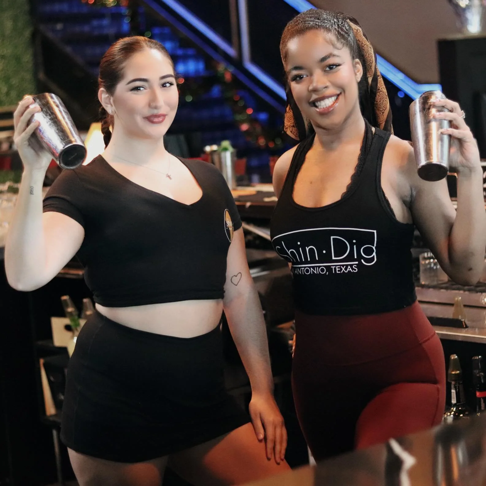 🍻 It&rsquo;s Friday at Shindig! 🍻

Kick off the weekend with Happy Hour and your favorite bartenders, Bella &amp; Liya behind the bar! ✨

Cold drinks, great food, and good company waiting for you all afternoon. See y&rsquo;all at Shindig! 🍹🍔

#Sh