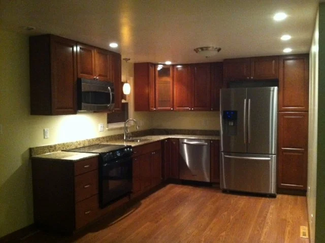 Traditional Kitchen Remodel by Kitchen Cabinet Factory Outlet — Project 3 project photo