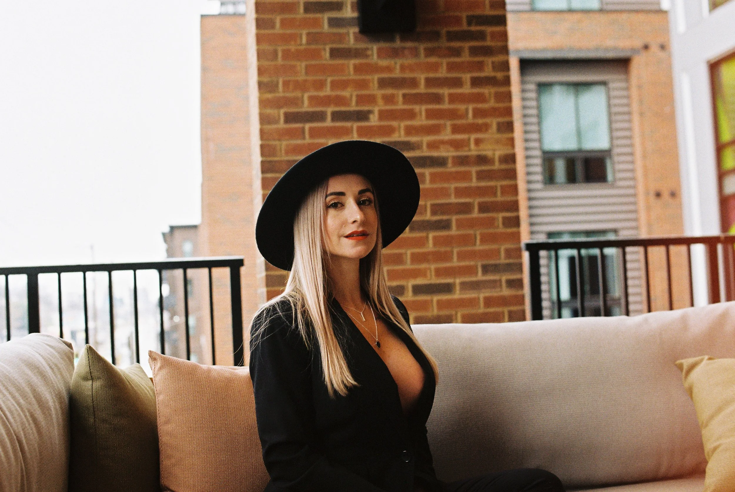 417494006665-R1-064-30A 2.JPEG