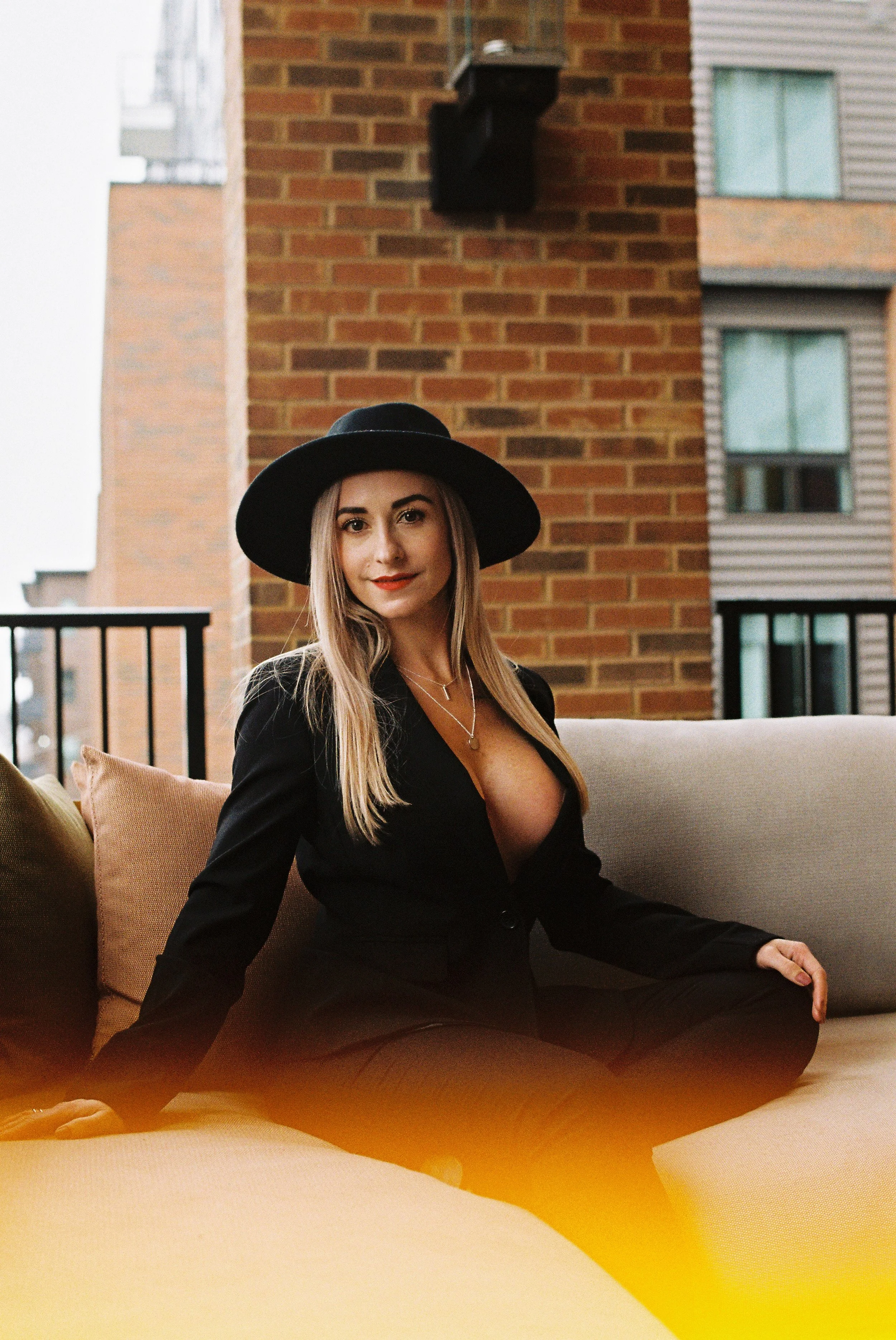 417494006665-R1-070-33A 2.JPEG