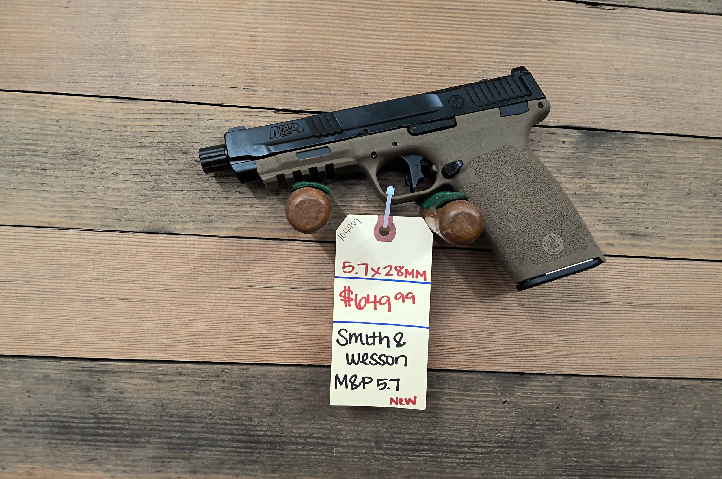 SMITH AND WESSON M&P 5.7 IN 5.7X28