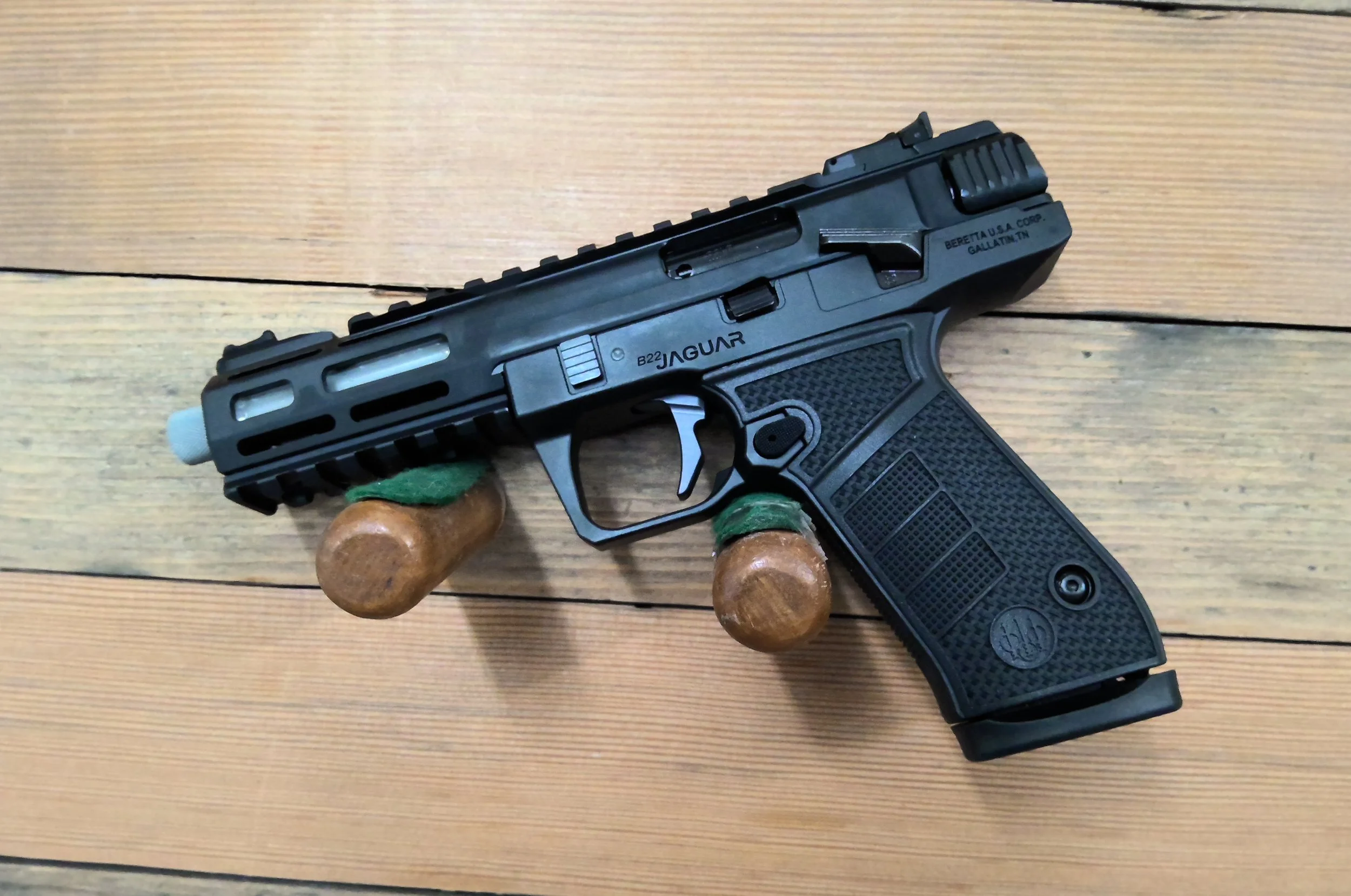 BERETTA B22 JAGUAR 22LR PISTOL