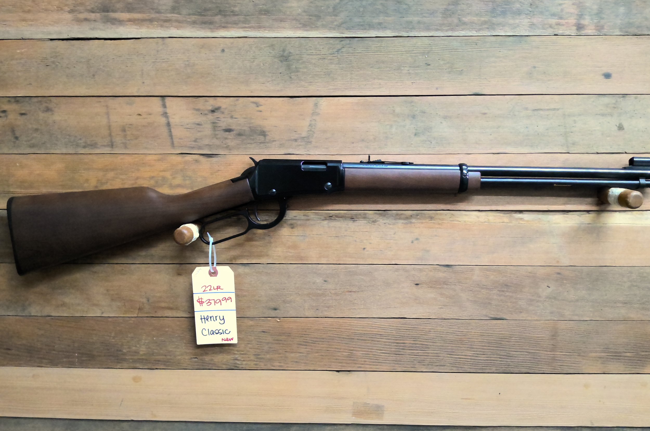HENRY CLASSIC 22LR RIFLE