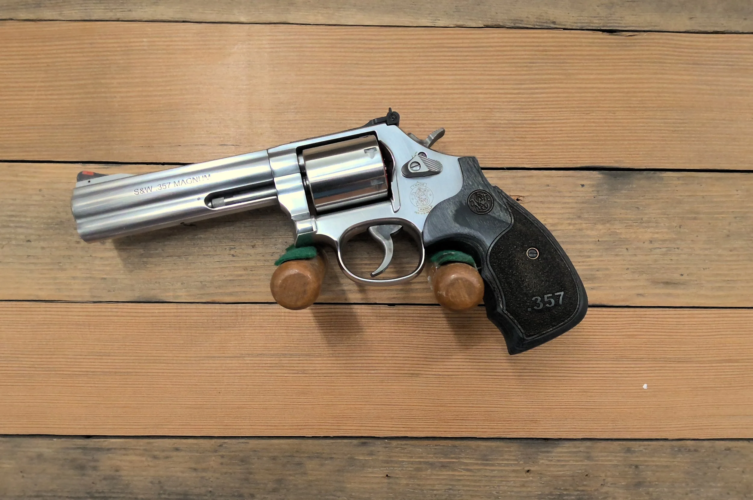SMITH AND WESSON MODEL 686+ REVOLVER 357 MAGNUM