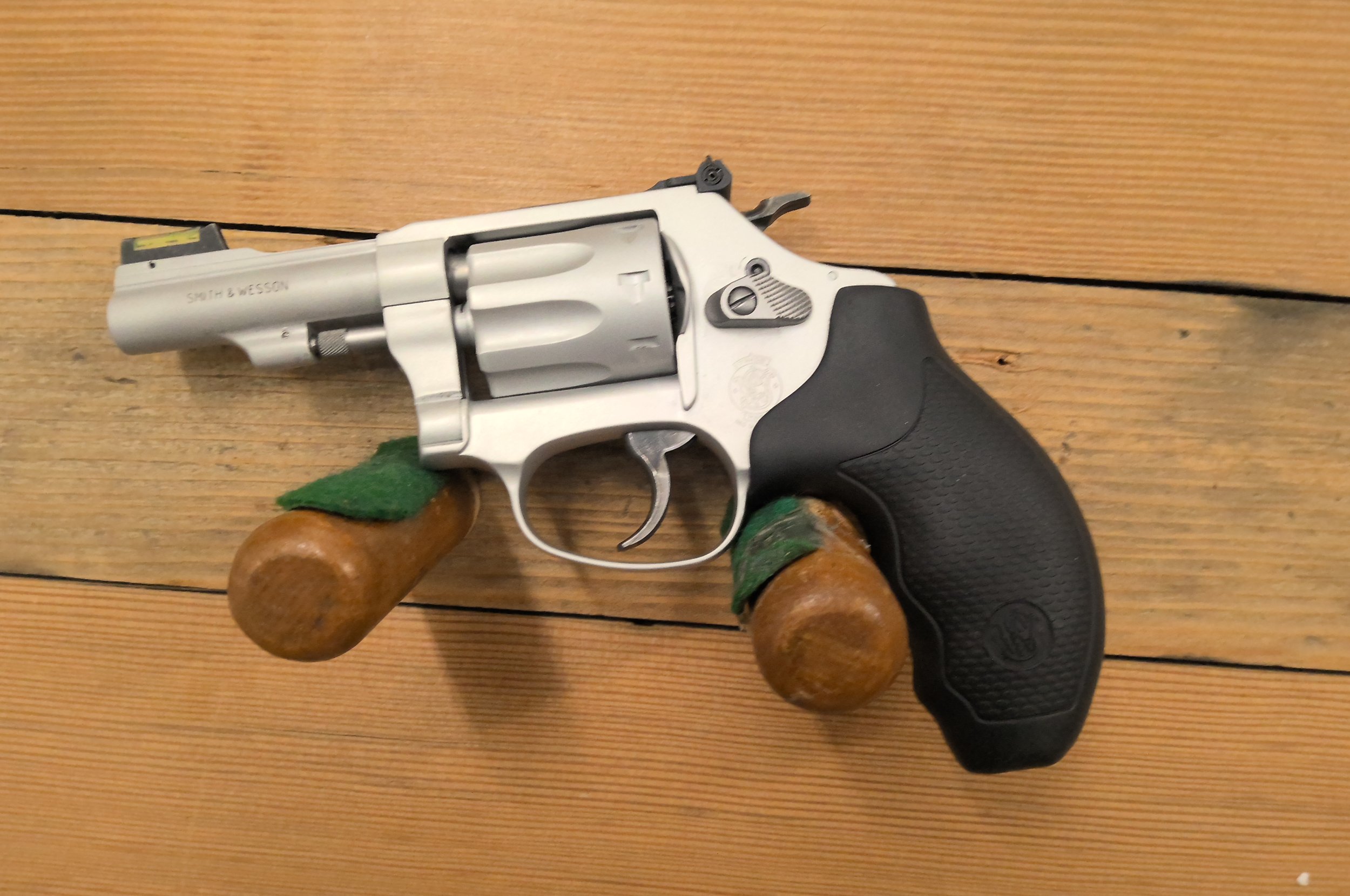 SMITH & WESSON 317-3 AIRLITE 22LR