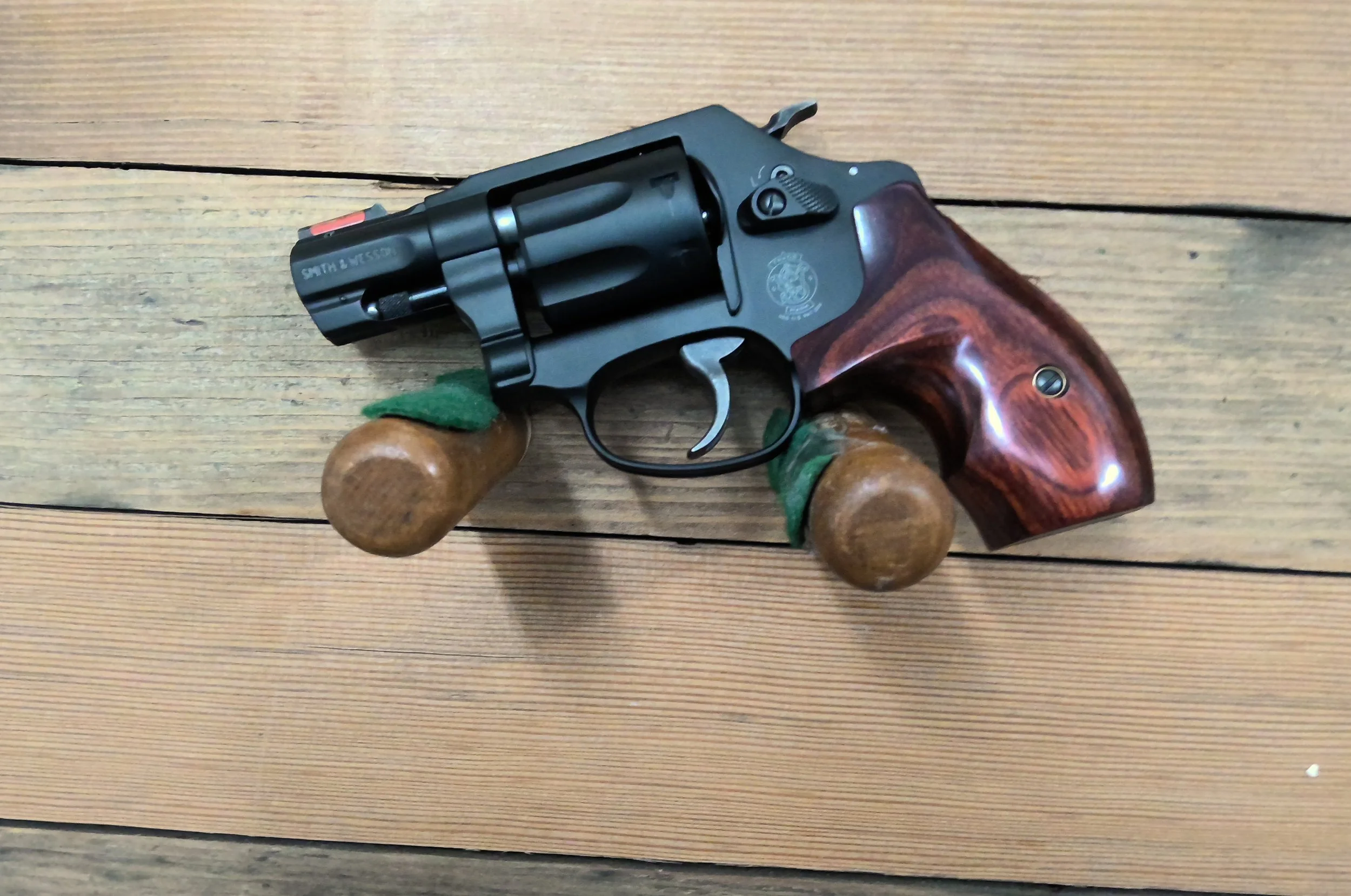 SMITH & WESSON 351PD AIRLITE 22MAG