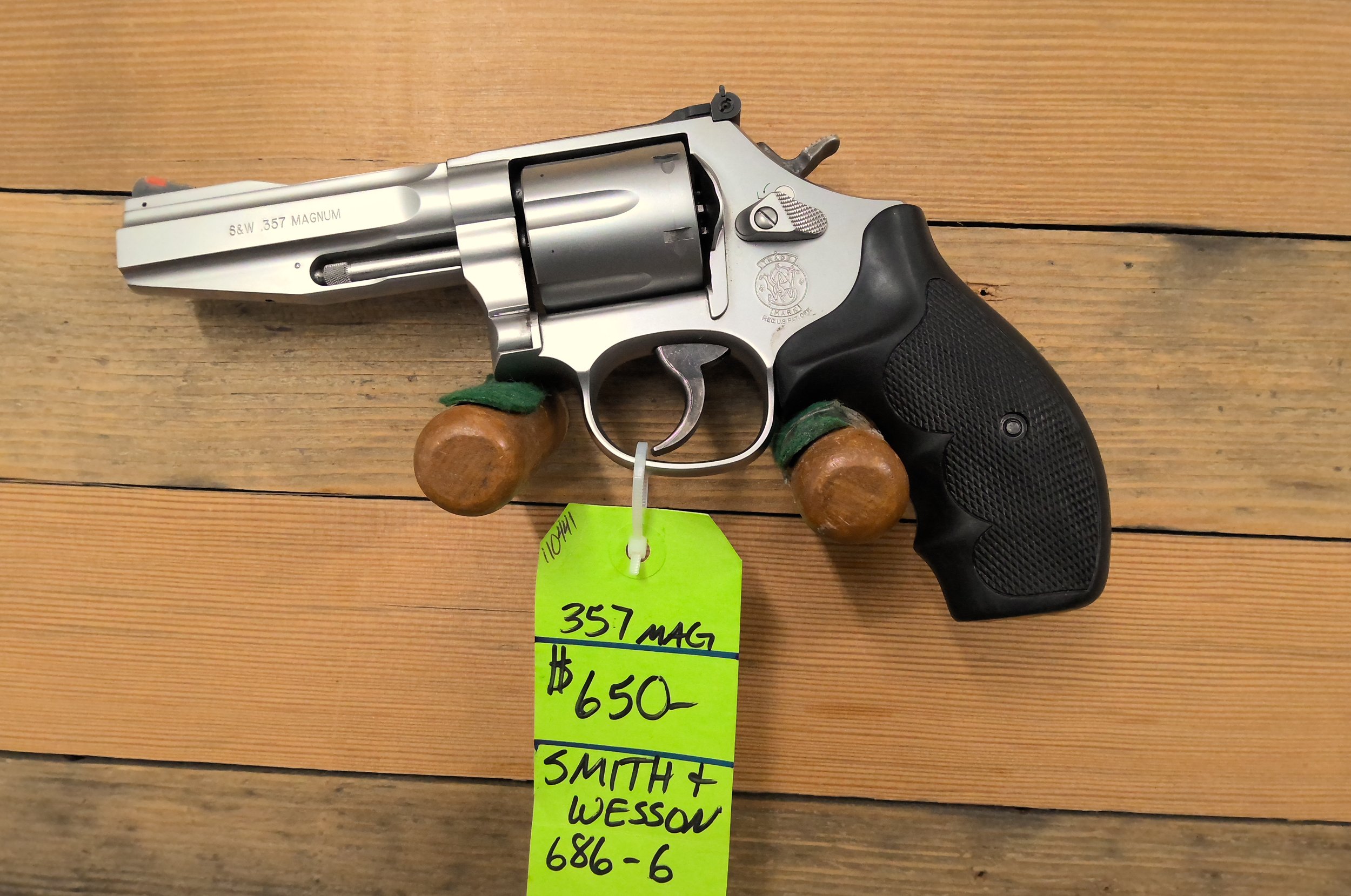 SMITH & WESSON 686-6 357MAG REVOLVER
