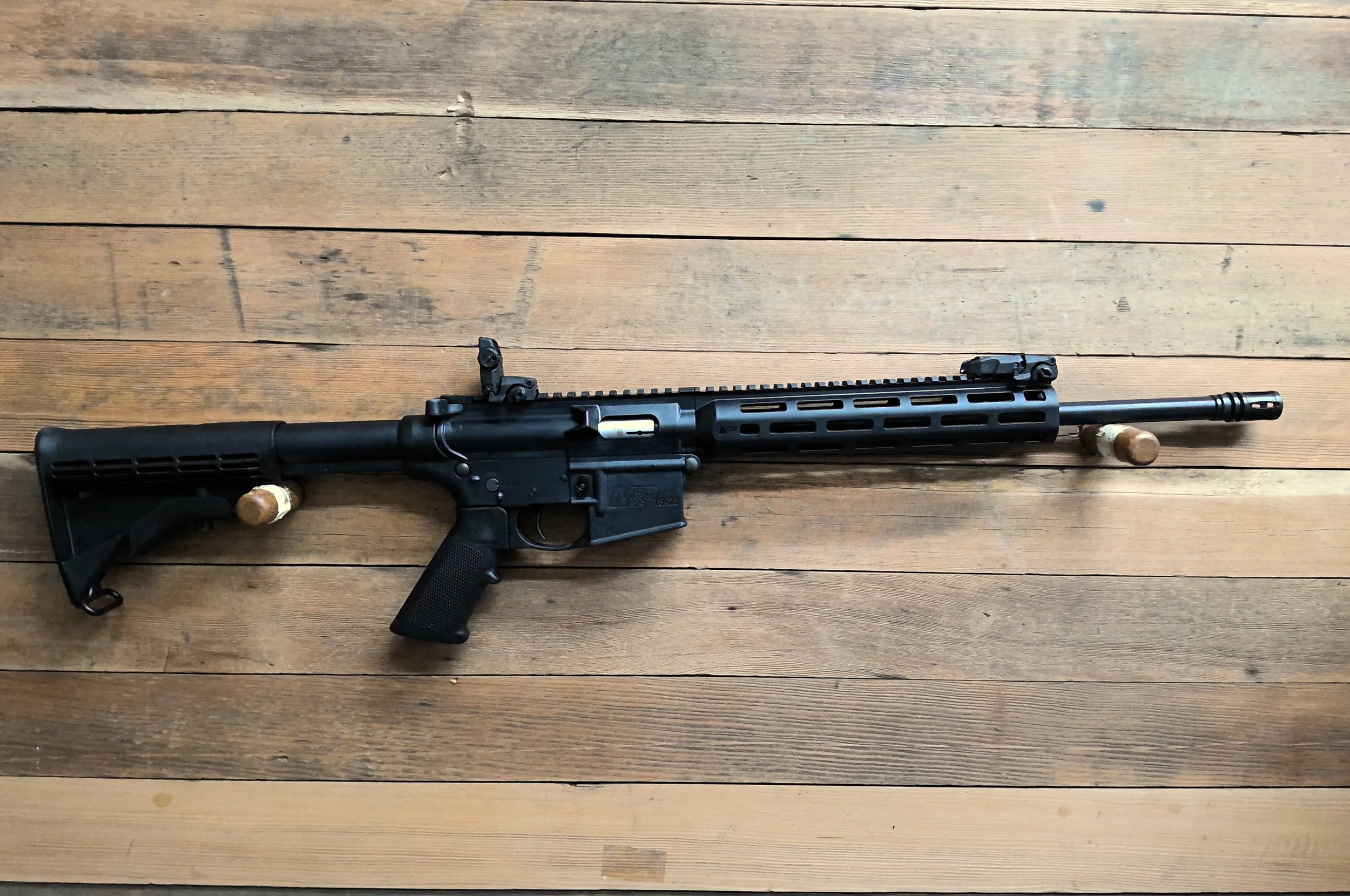 SMITH AND WESSON M&P 15-22 RIFLE 22 LONG RIFLE