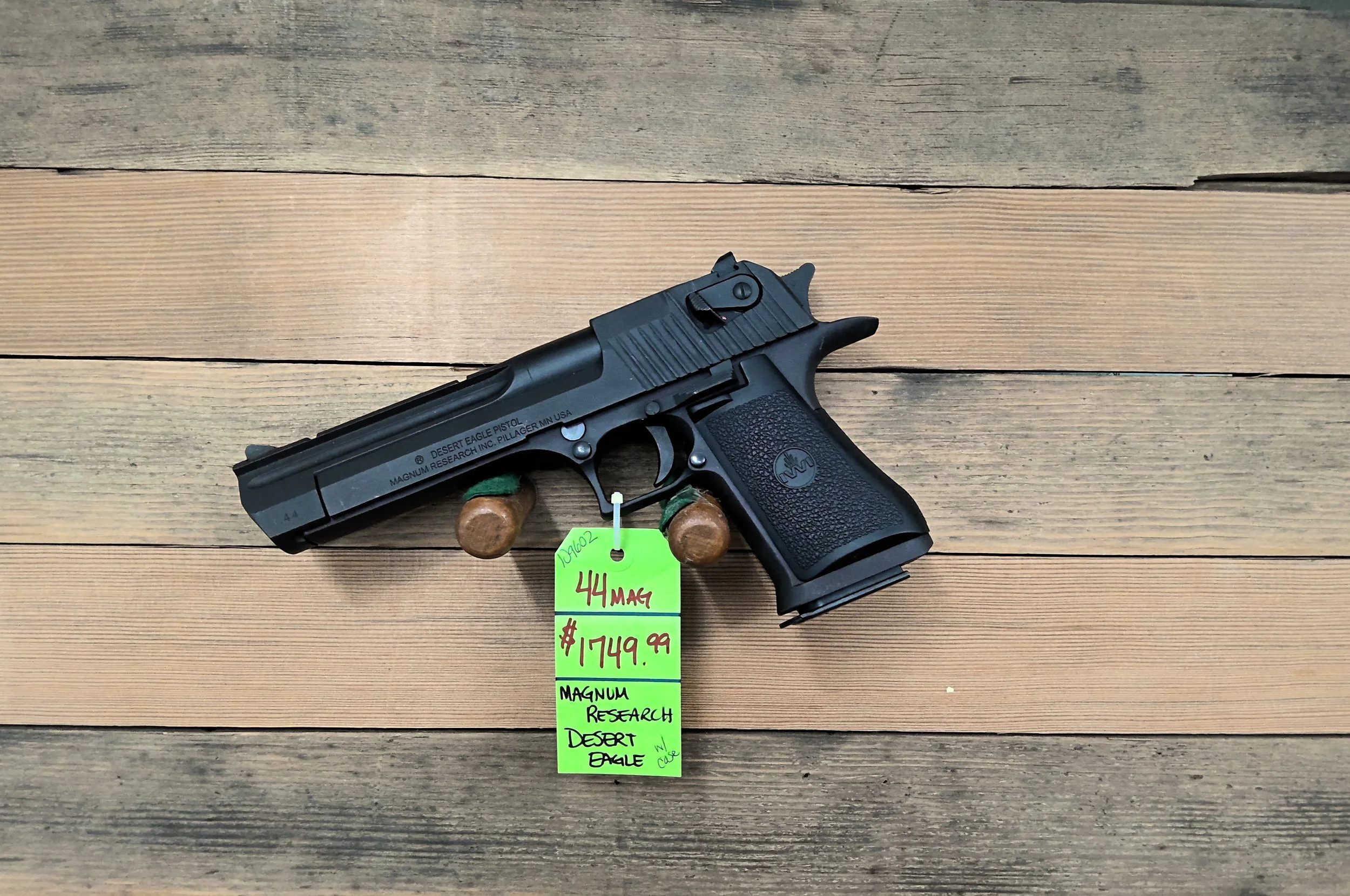 MAGNUM RESEARCH DESERT EAGLE PISTOL 44 MAGNUM