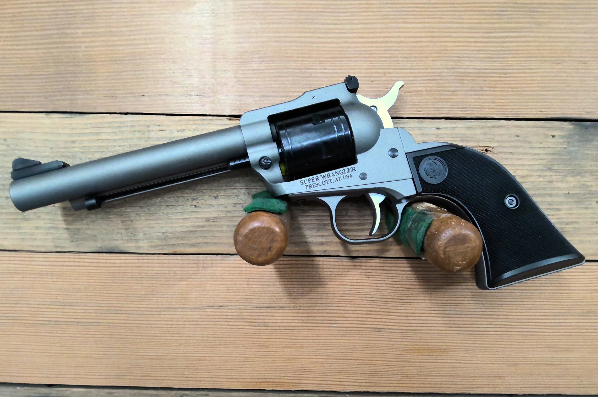 RUGER SUPER WRANGLER 22LR 22MAG REVOLVER