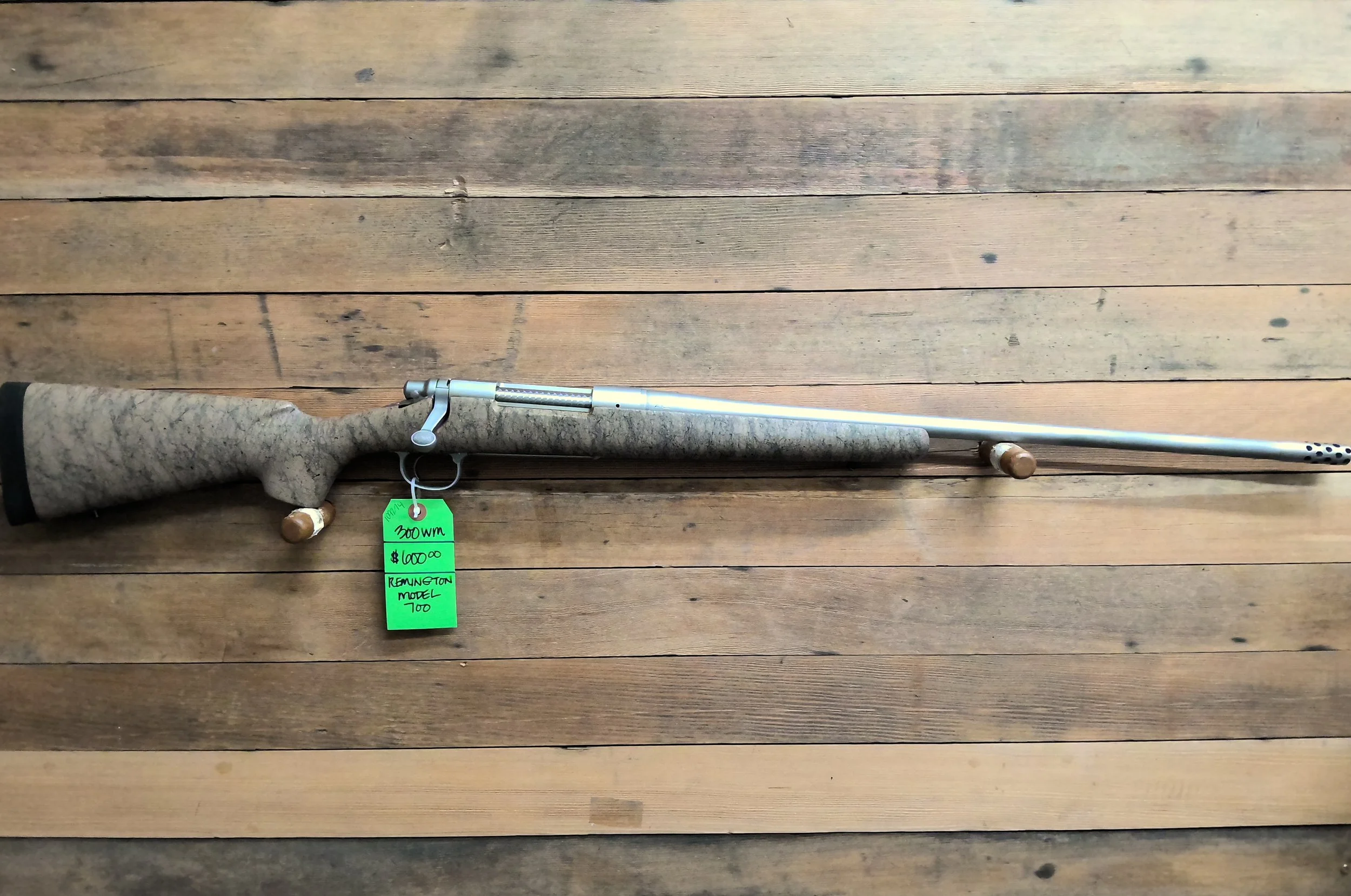 REMINGTON MODEL 700 RIFLE 300 WINCHESTER MAGNUM