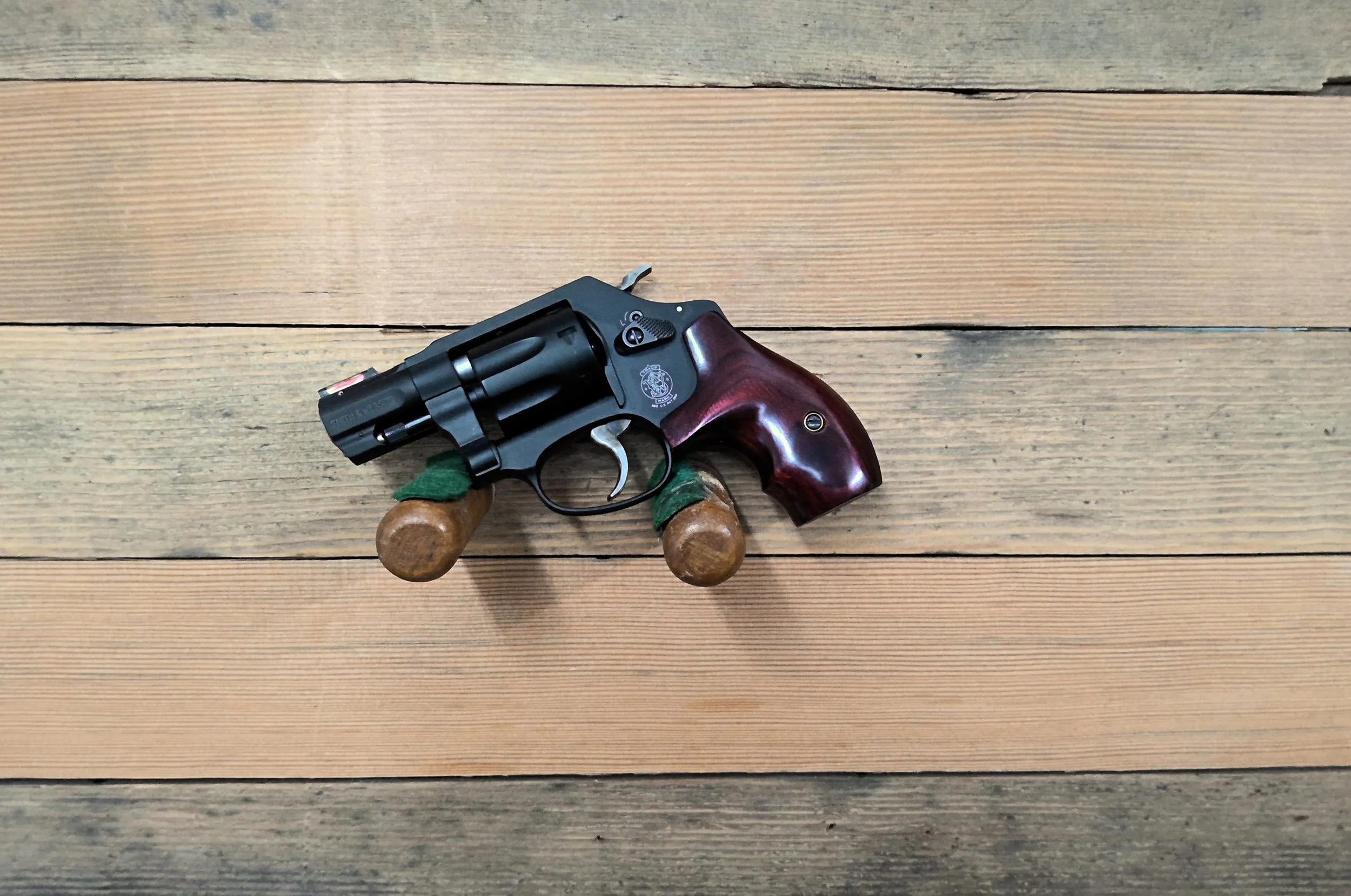 SMITH AND WESSON MODEL 351PD COMPACT REVOLVER 22 MAGNUM