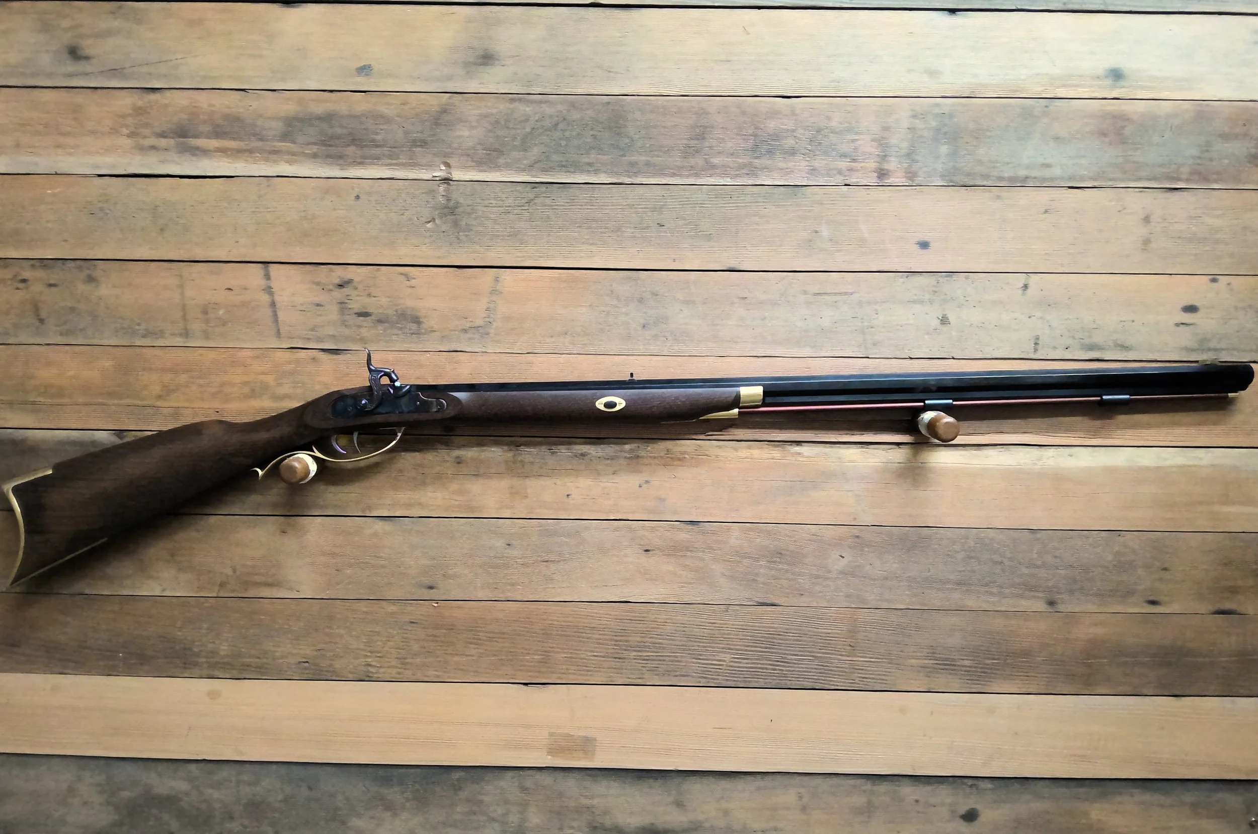 TRADITIONS CROCKETT 32CAL BP RIFLE