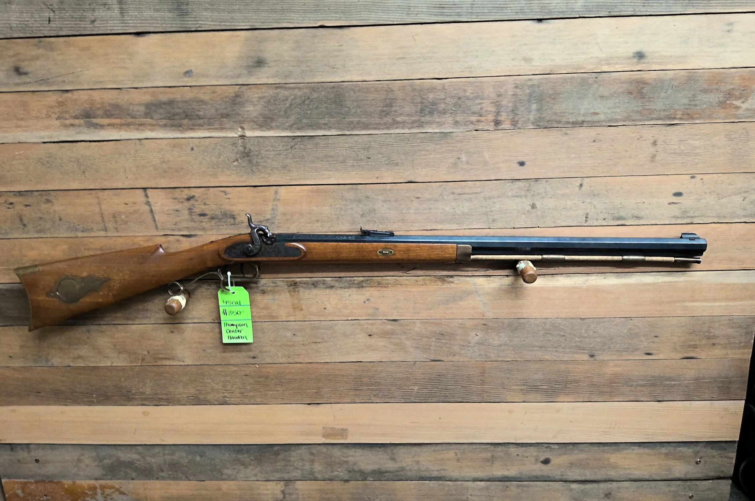 THOMPSON CENTER HAWKEN MUZZLE LOADING RIFLE 45 CALIBER