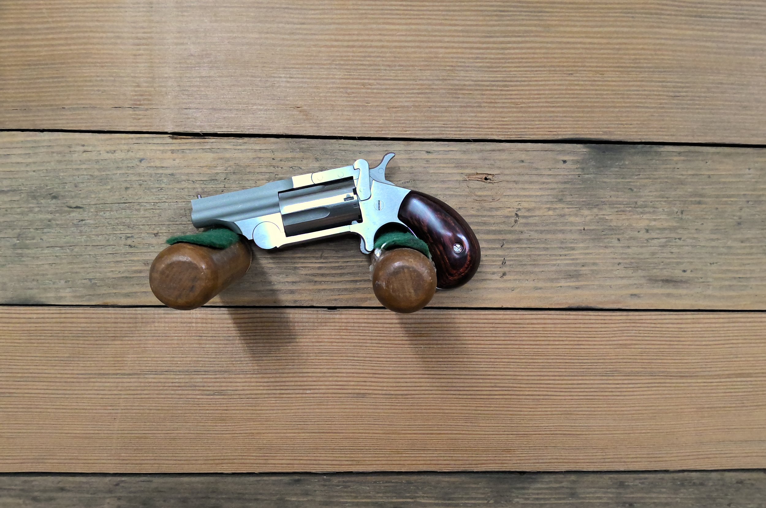 NORTH AMERICAN ARMS RANGER II REVOLVER 22 MAGNUM