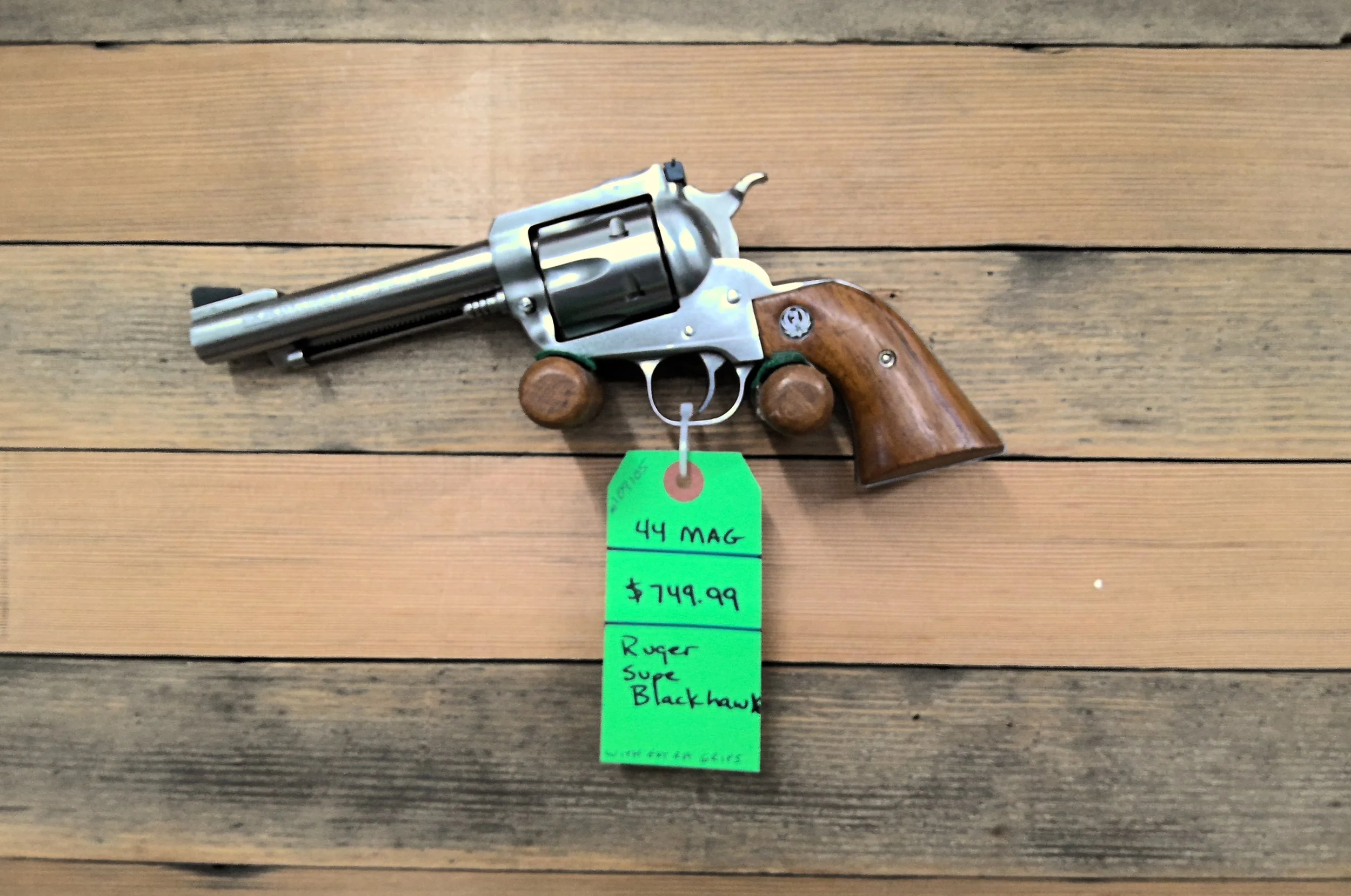 RUGER SUPER BLACKHAWK REVOLVER 44 MAGNUM
