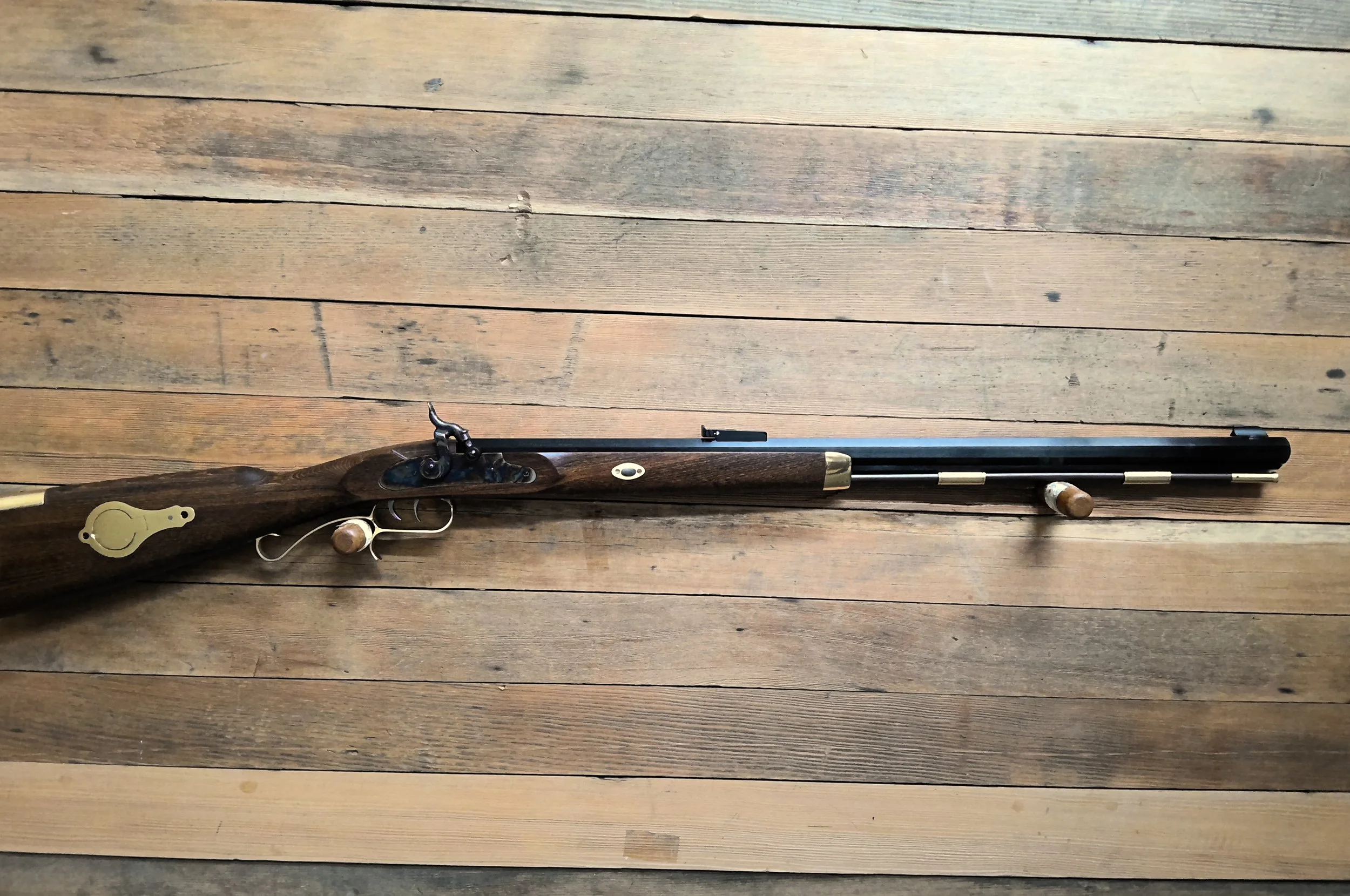 TRADITIONS HAWKEN WOODSMAN 50 CAL BLACK POWDER