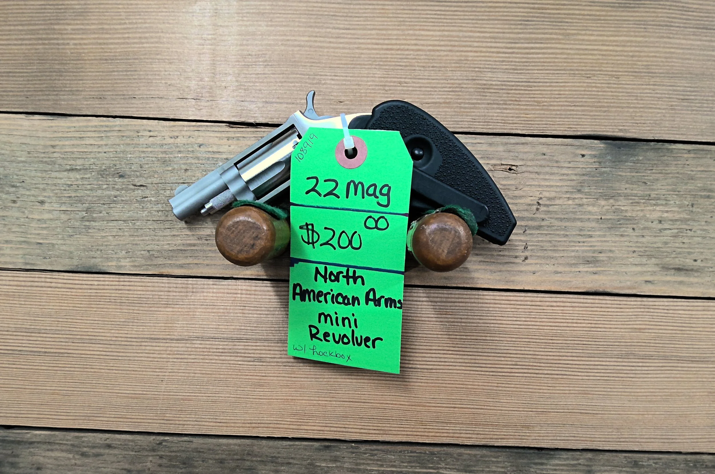 NORTH AMERICAN ARMS SUB COMPACT REVOLVER 22 MAGNUM