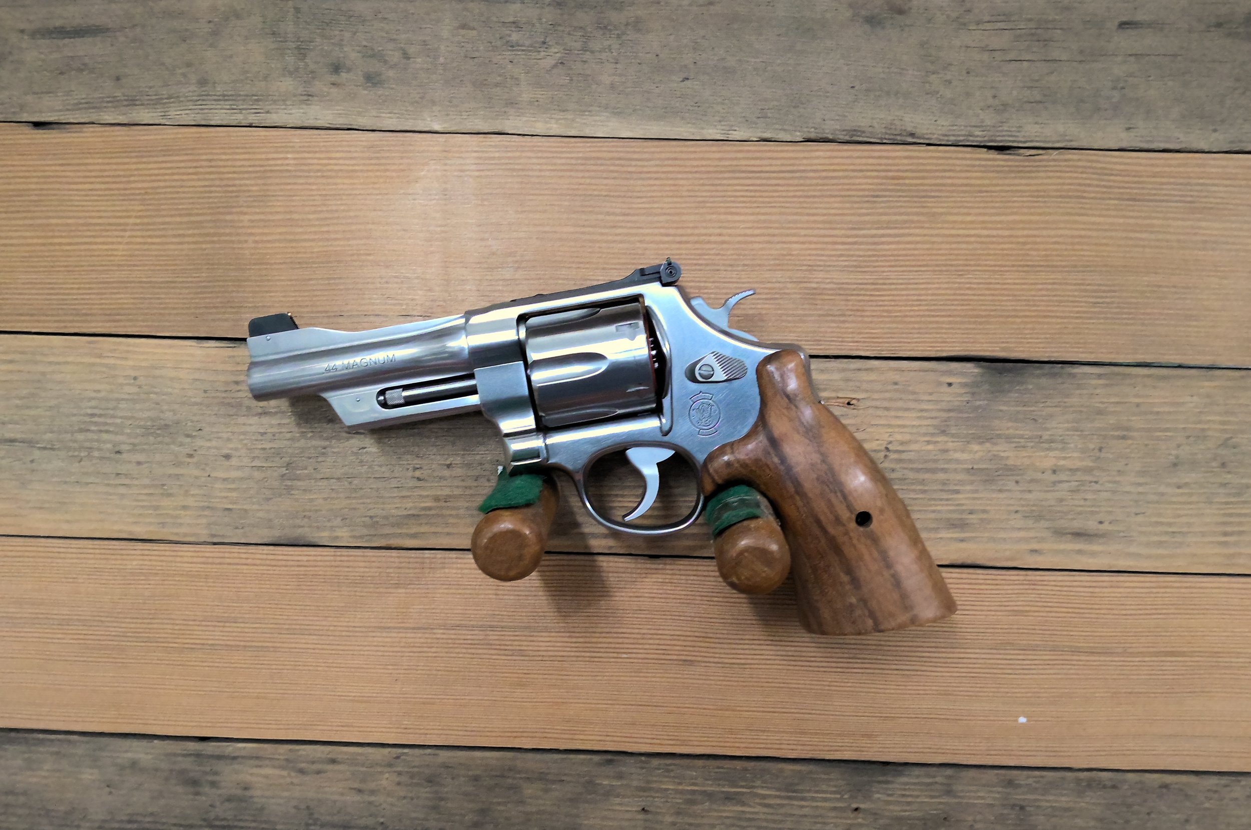 SMITH AND WESSON MODEL 629-9 MOUNTAIN GUN REVOLVER 44 MAGNUM