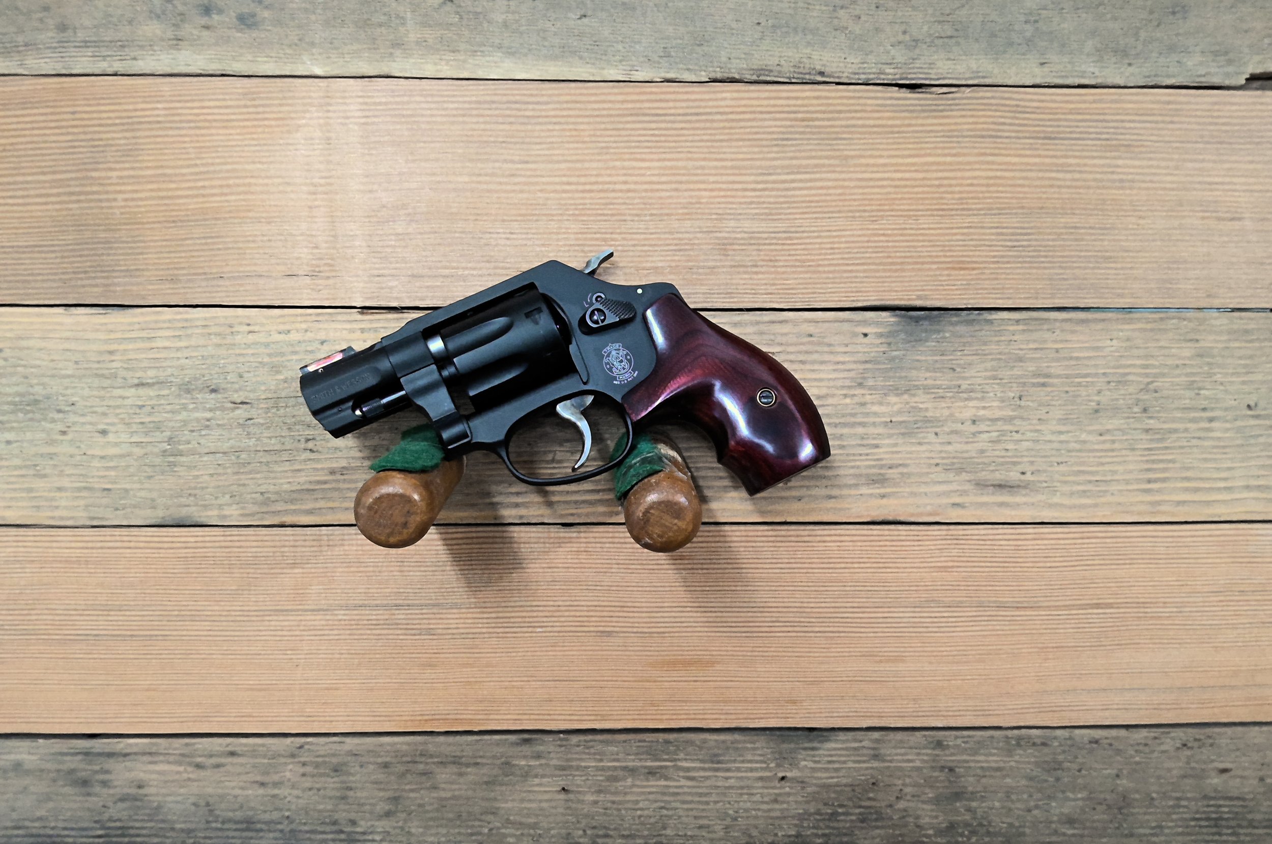 SMITH AND WESSON MODEL 351PD COMPACT REVOLVER 22 MAGNUM