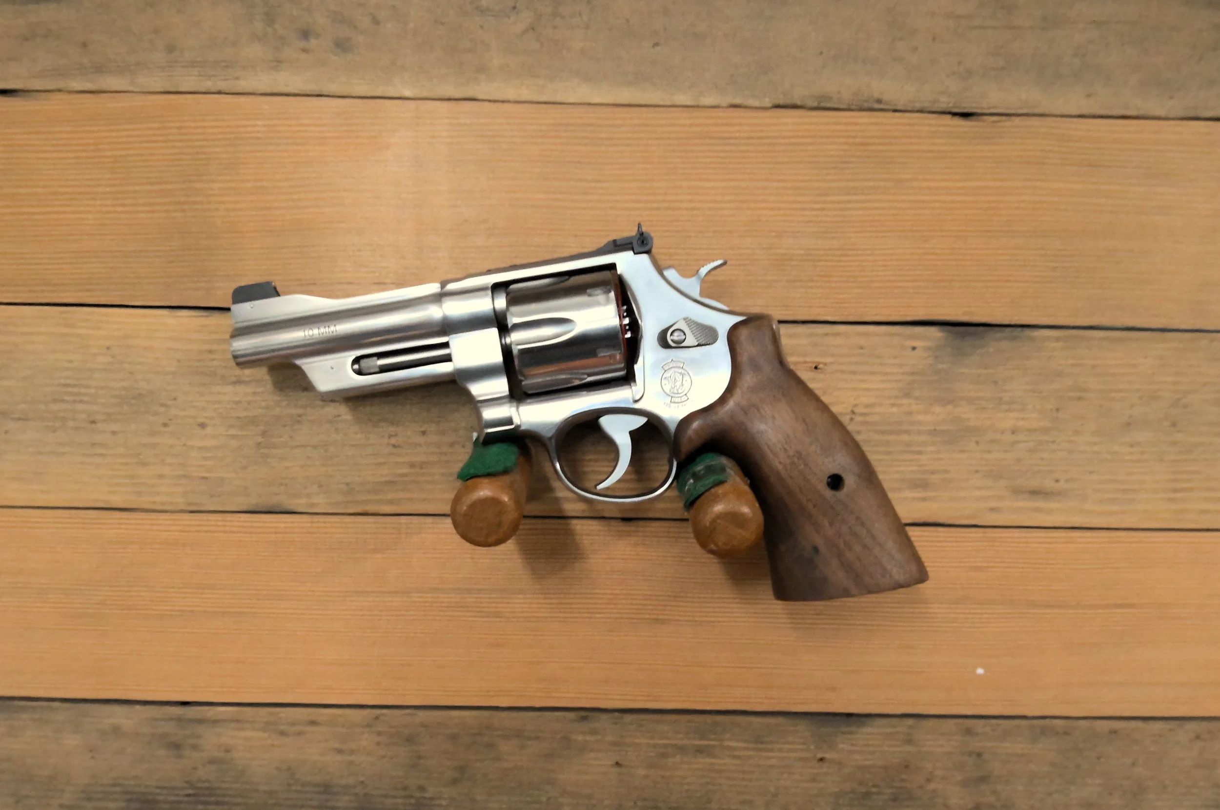 SMITH AND WESSON MODEL 610-4 MOUNTAIN GUN REVOLVER 10MM