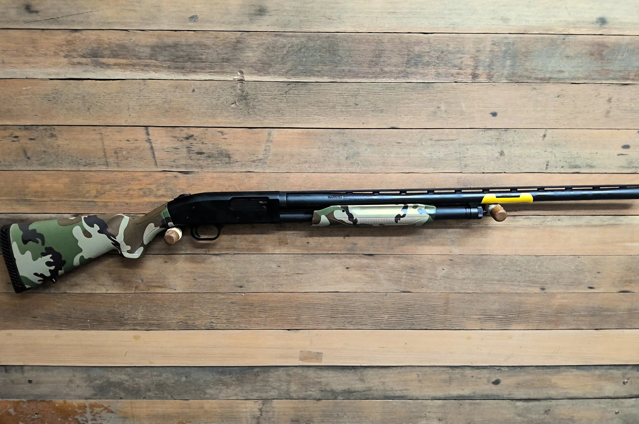 MOSSBERG MODEL 500 FIELD SHOTGUN 12 GAUGE