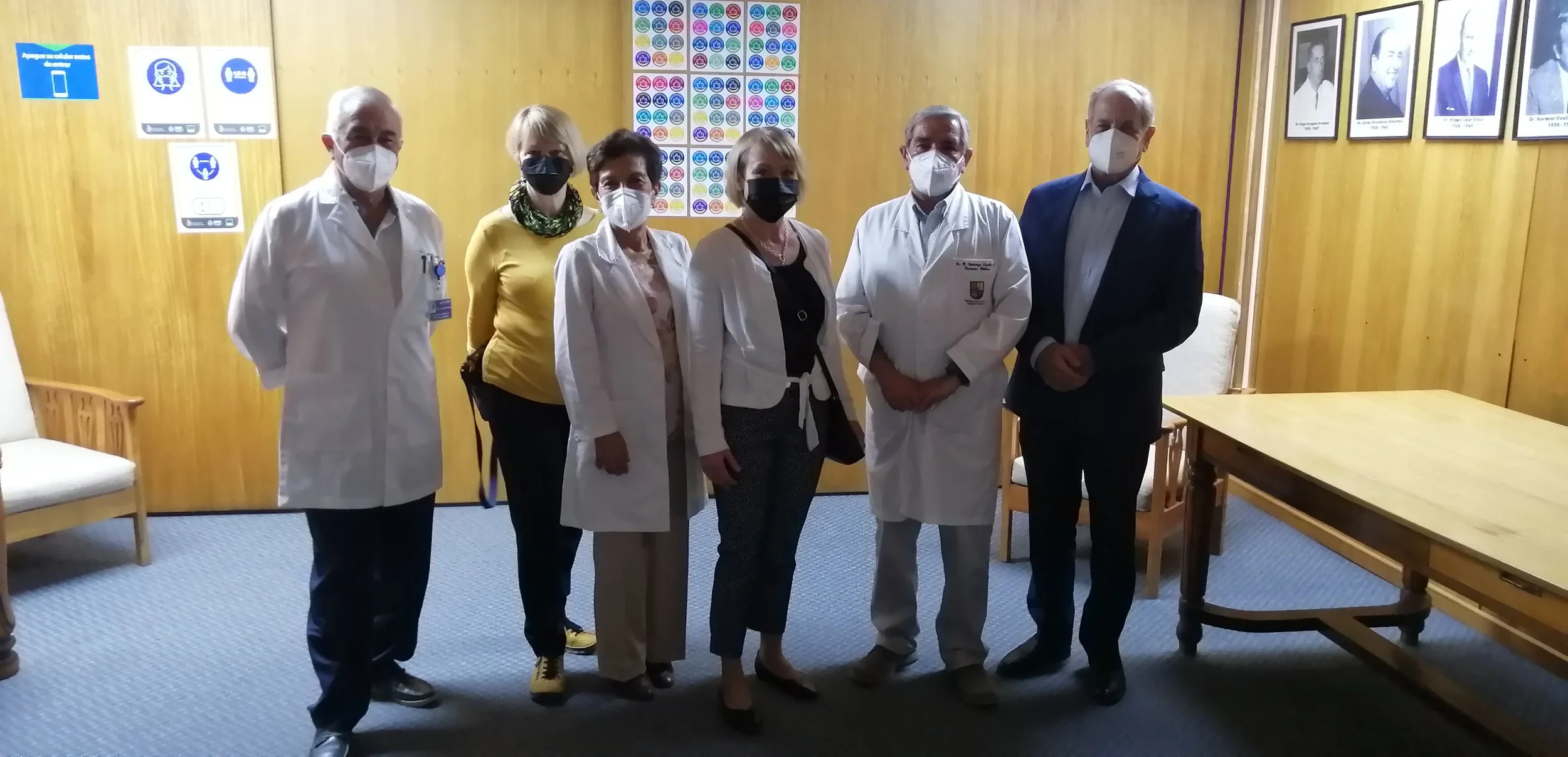 Reunión con Directora del Hospital de la U. de Chile - Visita U. de North Karelia