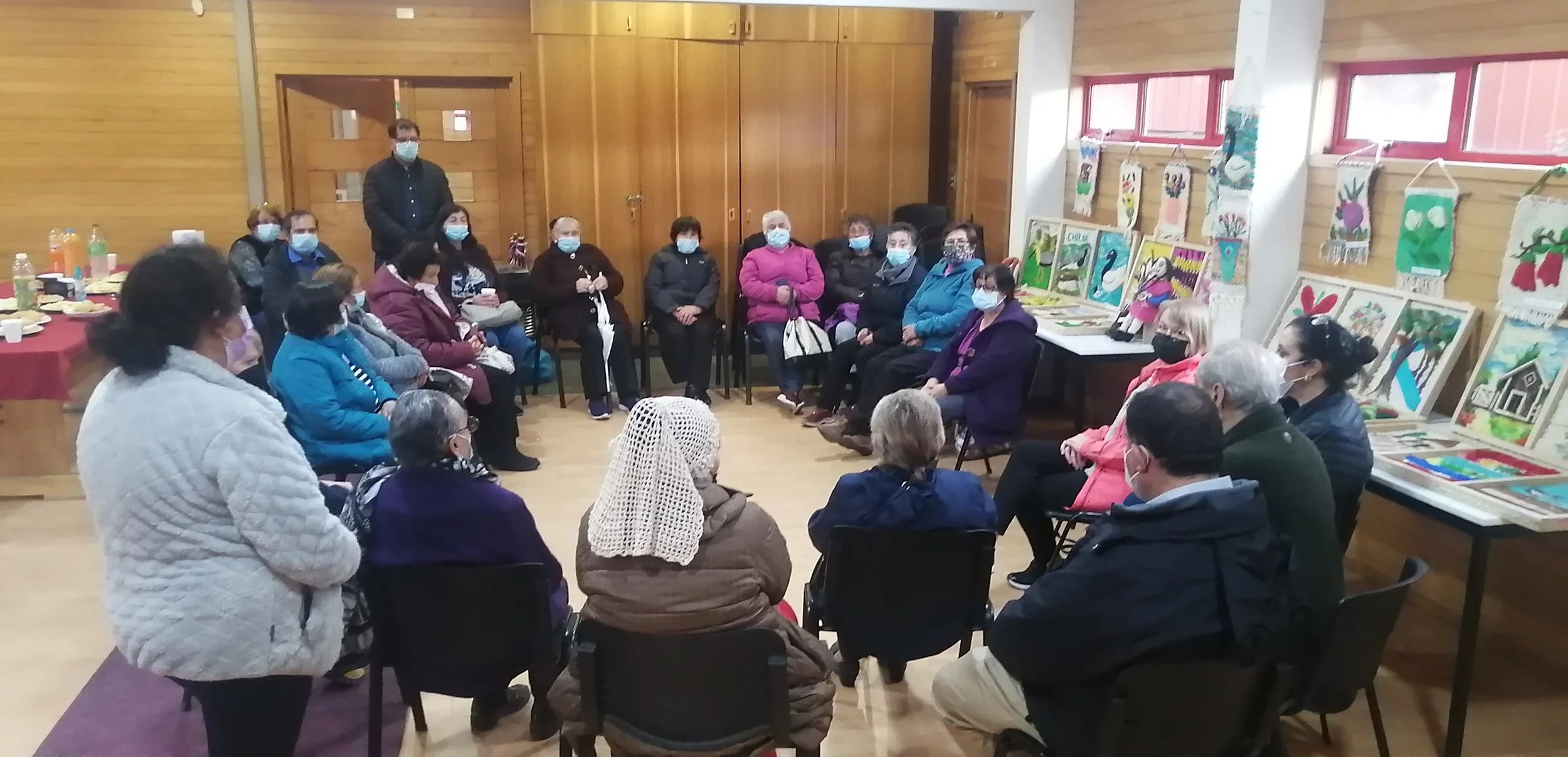 Conversatorio con Adultos Mayores en Curaco de Vélez - Visita de Campo U. de North Karelia