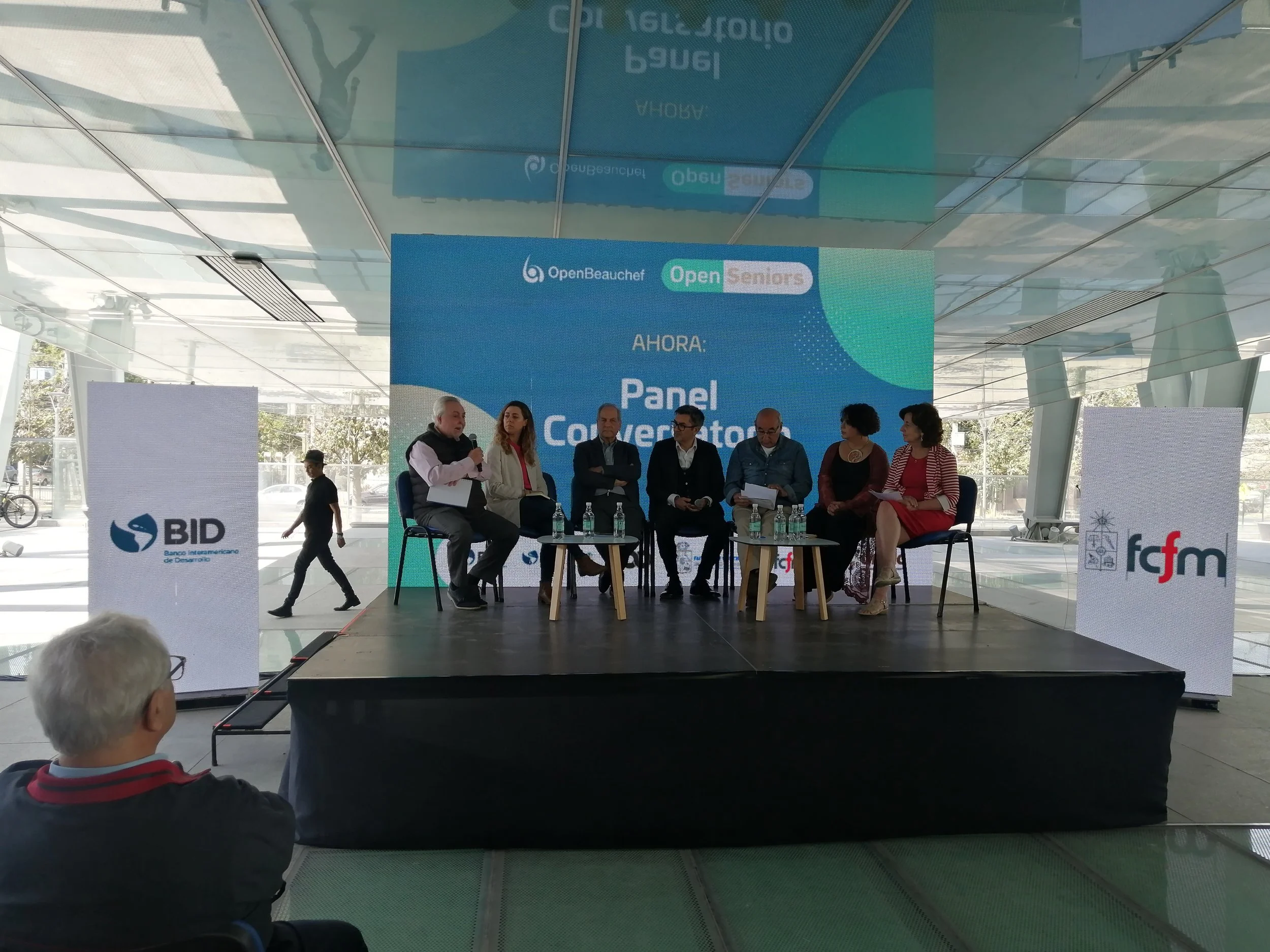 Dr. Berr participa en Seminario asociado a la  “Economía Plateada” organizado por  la U. de Chile