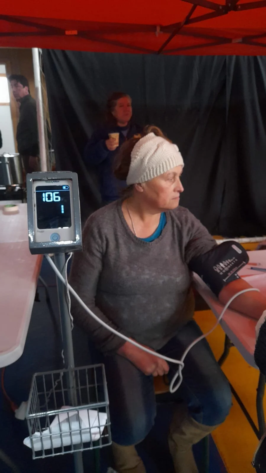 Control de Hipertensión en Día del Campesino en Curaco de Vélez