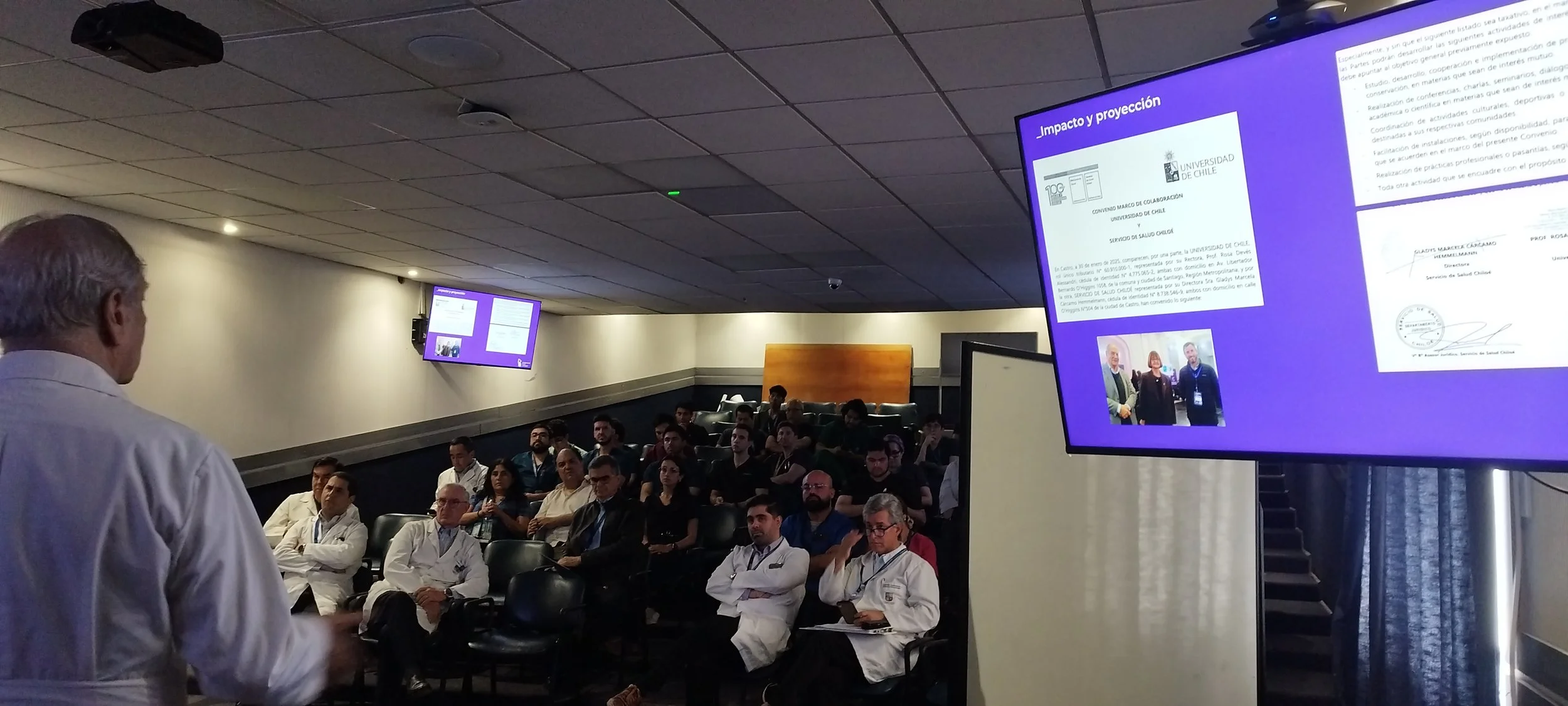 Dr. Berr presenta a equipo de cardiología de HCUCh convenio con S. de Salud de Chiloé 