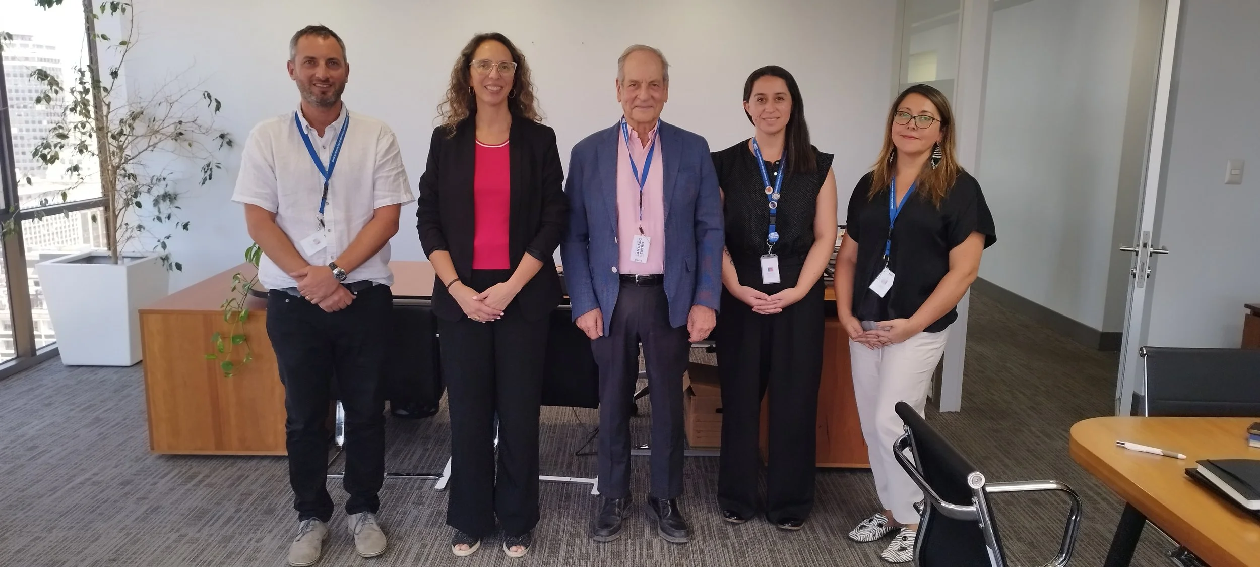 Equipo de Nutrición de EAS se reune con SLEP Santiago Centro