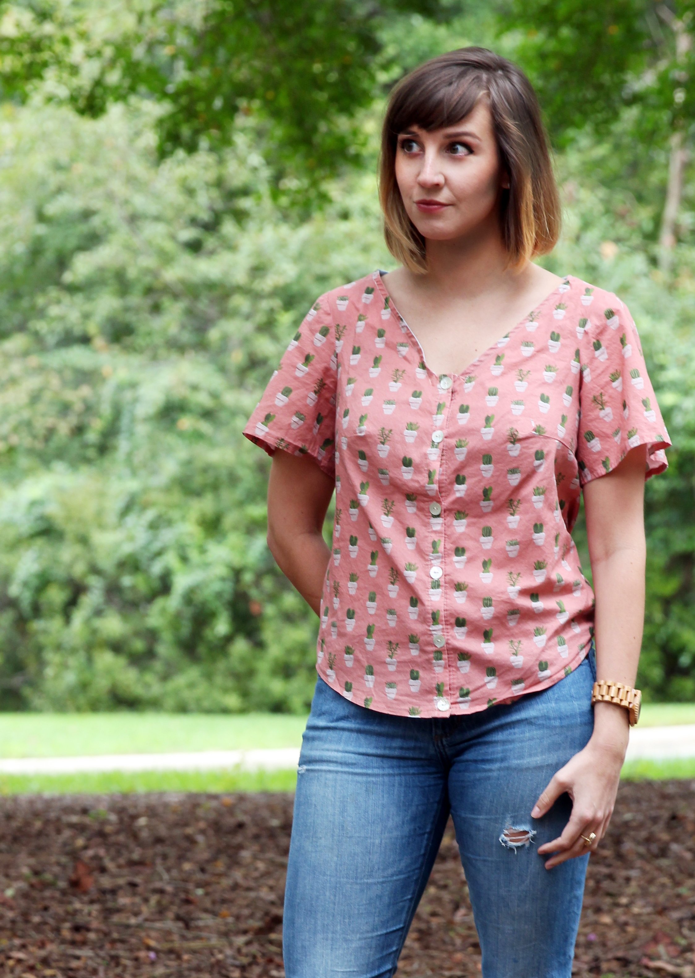 Sewing Pattern: Aster shirt by Colette Patterns
Fabric: Poplin from Spoonflower